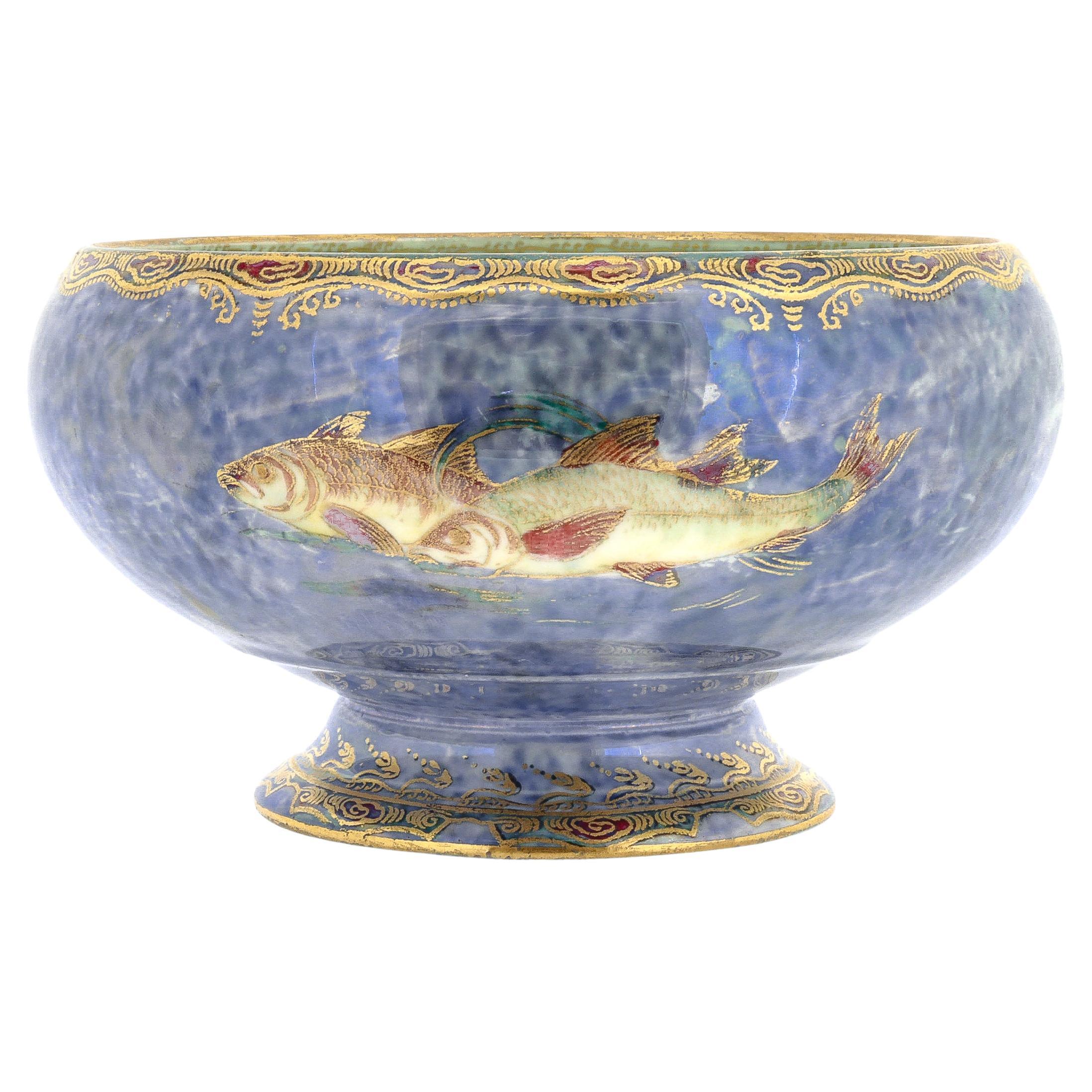 Cuenco antiguo de porcelana Wedgwood Daisy Makeig-Jones Fairyland Lustre con tema de pez