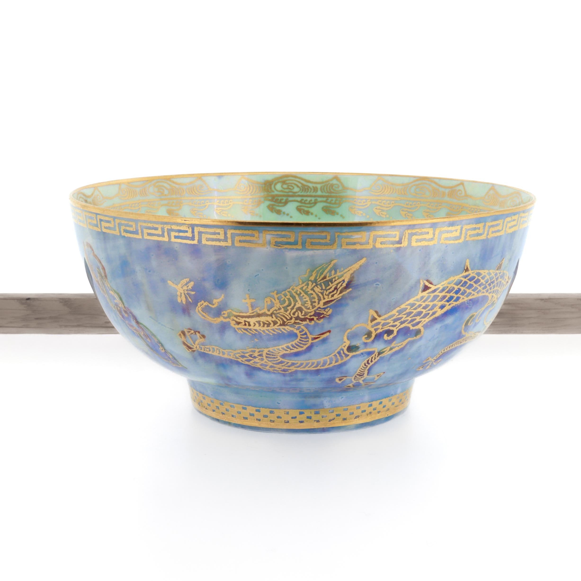 Antique Wedgwood Daisy Makeig-Jones Fairyland Lustre Gilt Celestial Dragon Bowl In Good Condition For Sale In Philadelphia, PA