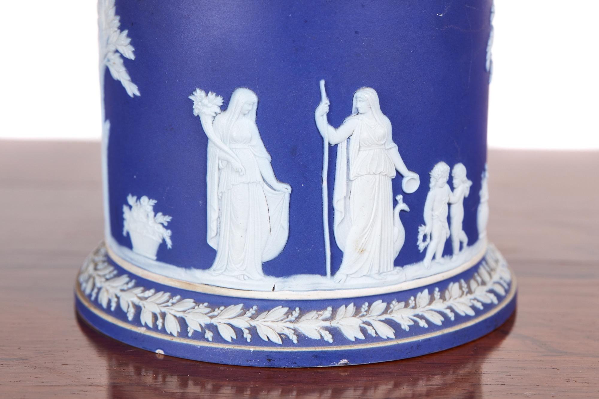 wedgwood biscuit barrel