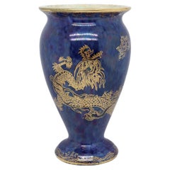 Vase d'antiquités Wedgwood Makeig-Jones Fairyland Lustre Dragon Cabinet