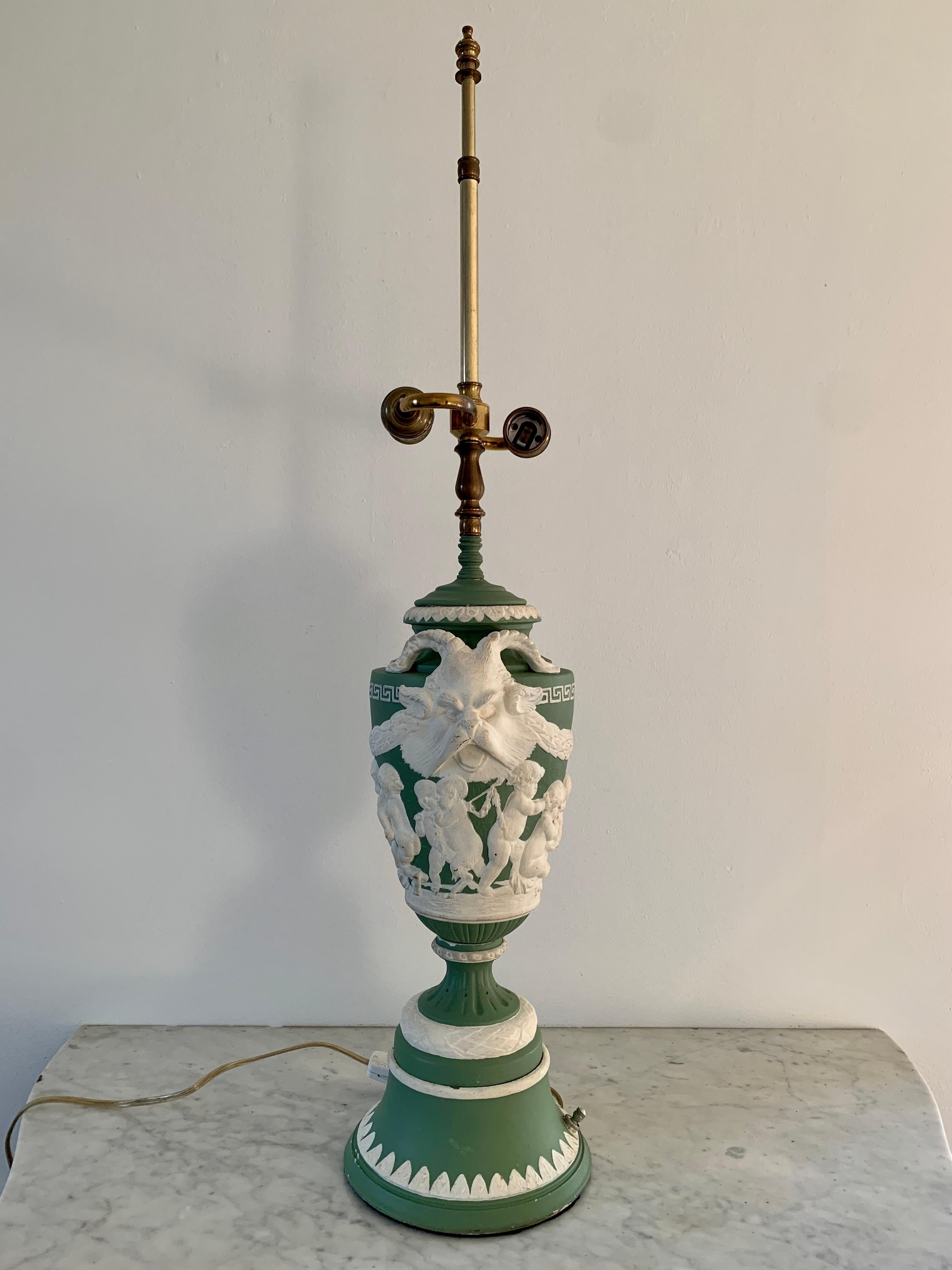 Antique Wedgwood Neoclassical Ram's Head Table Lamp In Good Condition For Sale In Elkhart, IN