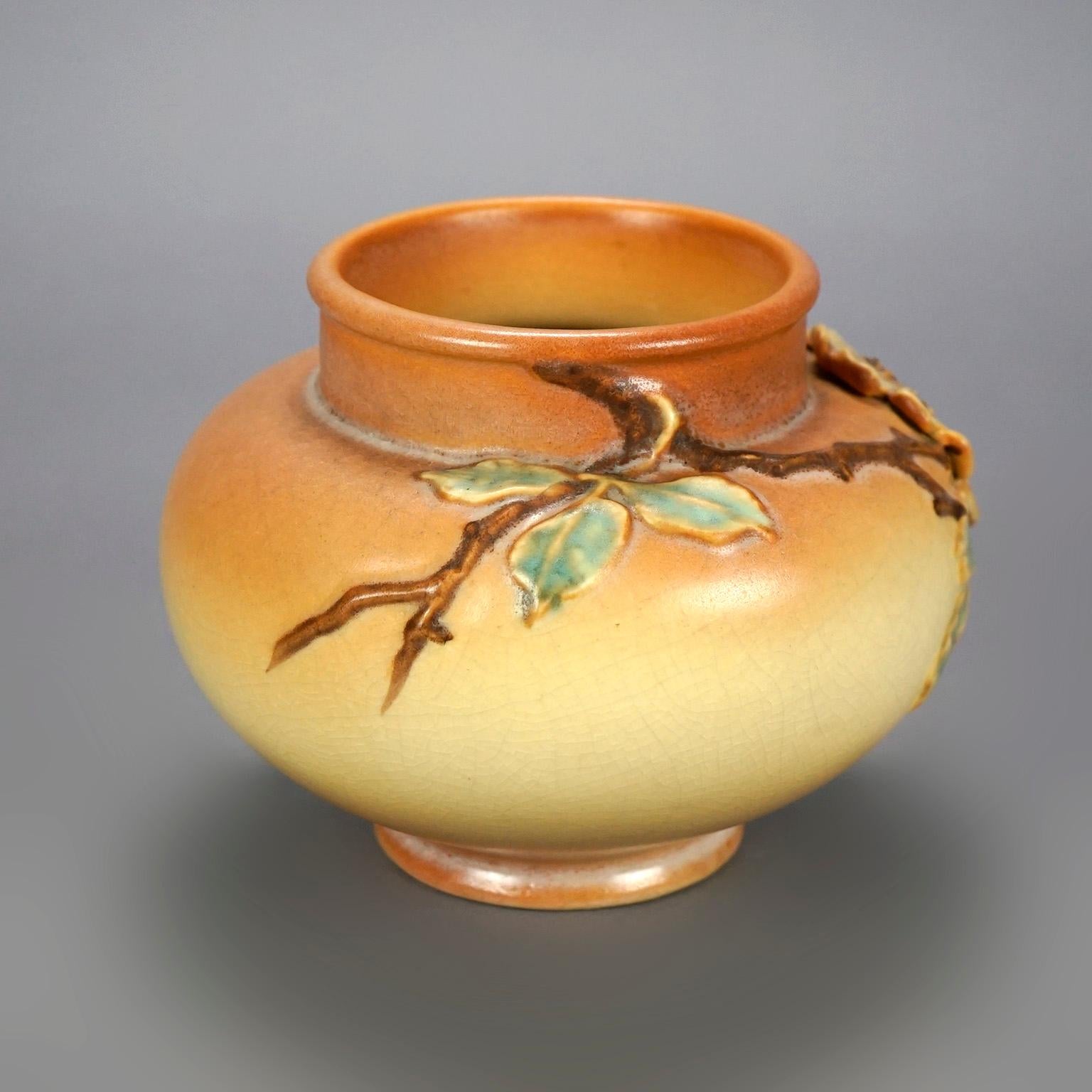 Américain Vase floral ancien en poterie d'art Weller en bois de cervidé, vers 1940 en vente