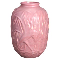 Antique vase Art Déco Camark en poterie mate avec cerf, C1930