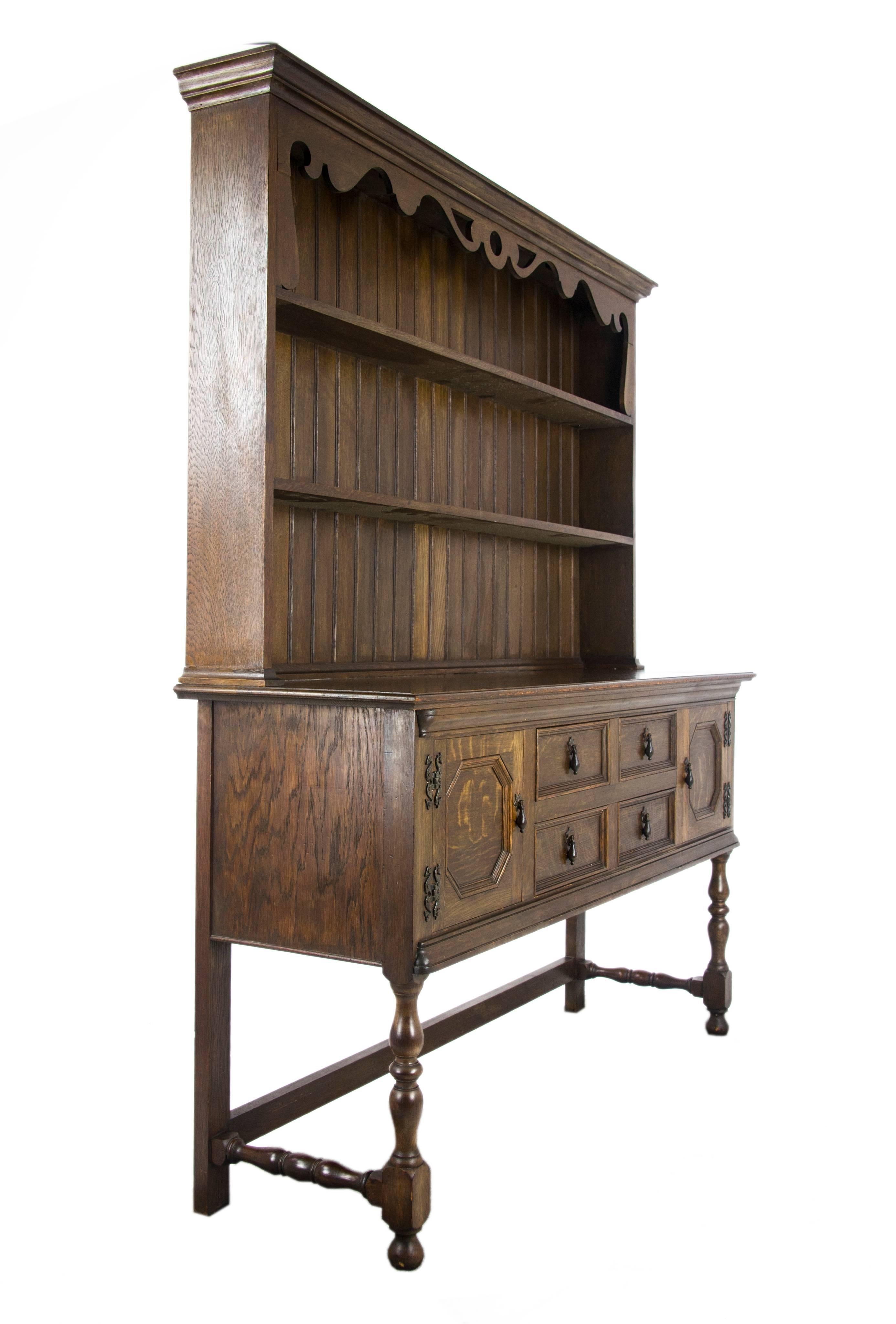 Fait main Ancienne commode galloise:: buffet en chêne:: Ecosse 1850:: Meubles Anciens