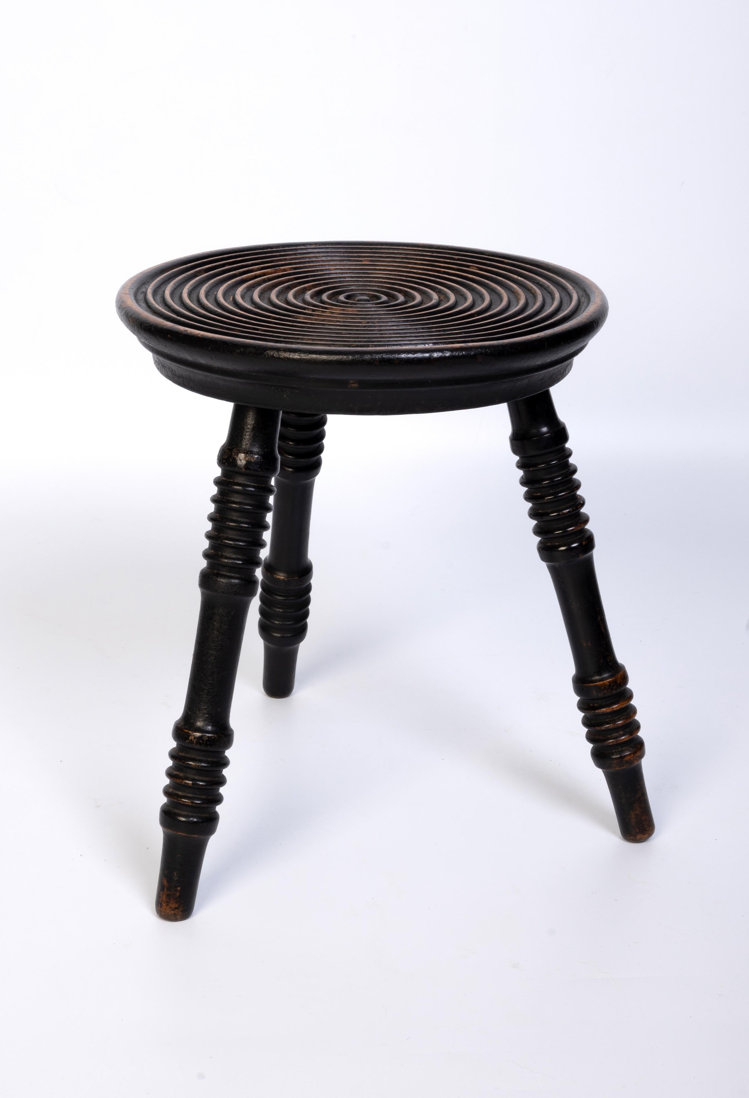 Antique Welsh Ebonised Oak Turned Three Legged Stool C.1920 For Sale 4