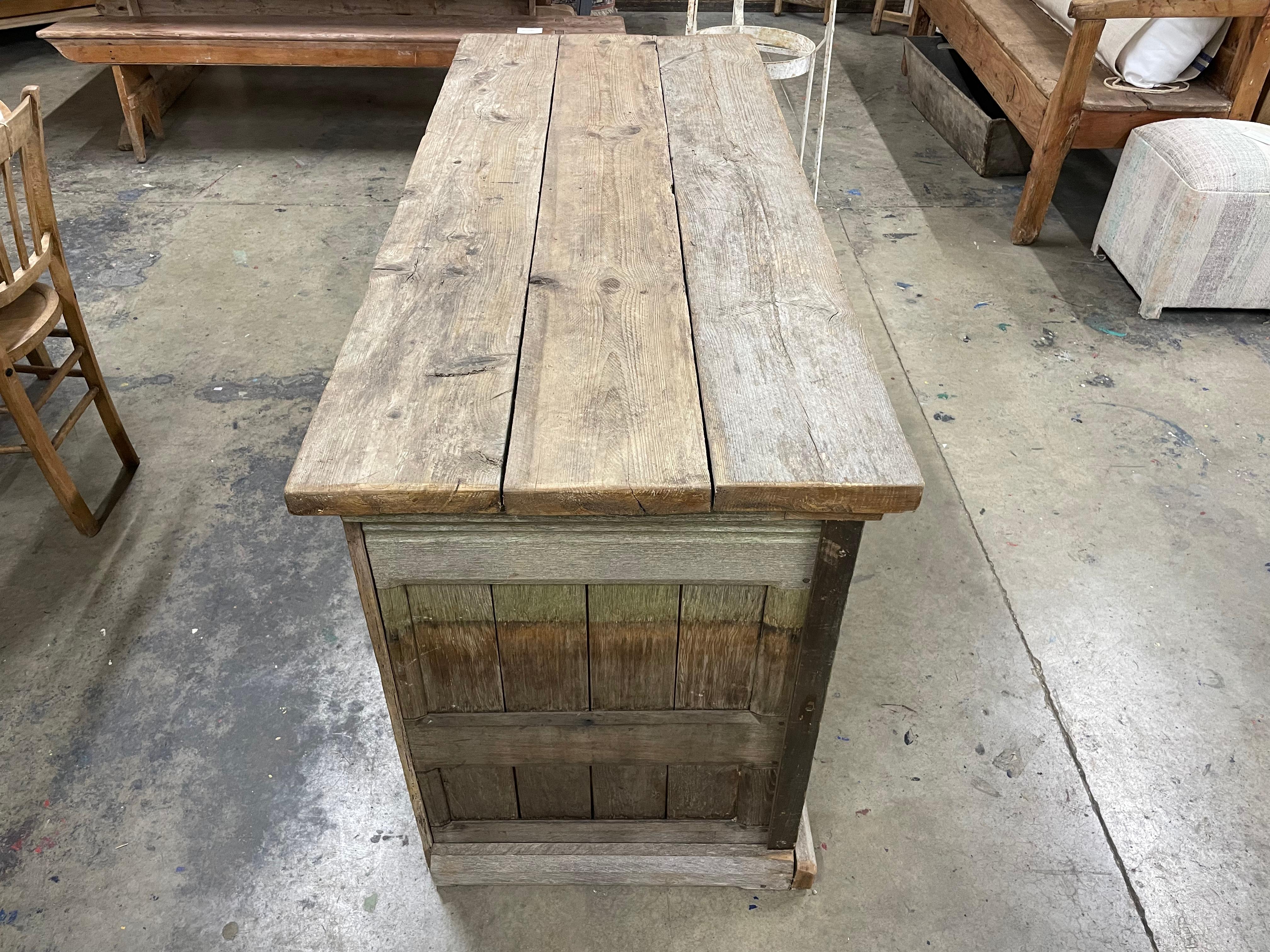 Antique Welsh Primitive Shop Counter In Good Condition For Sale In Calgary, Alberta