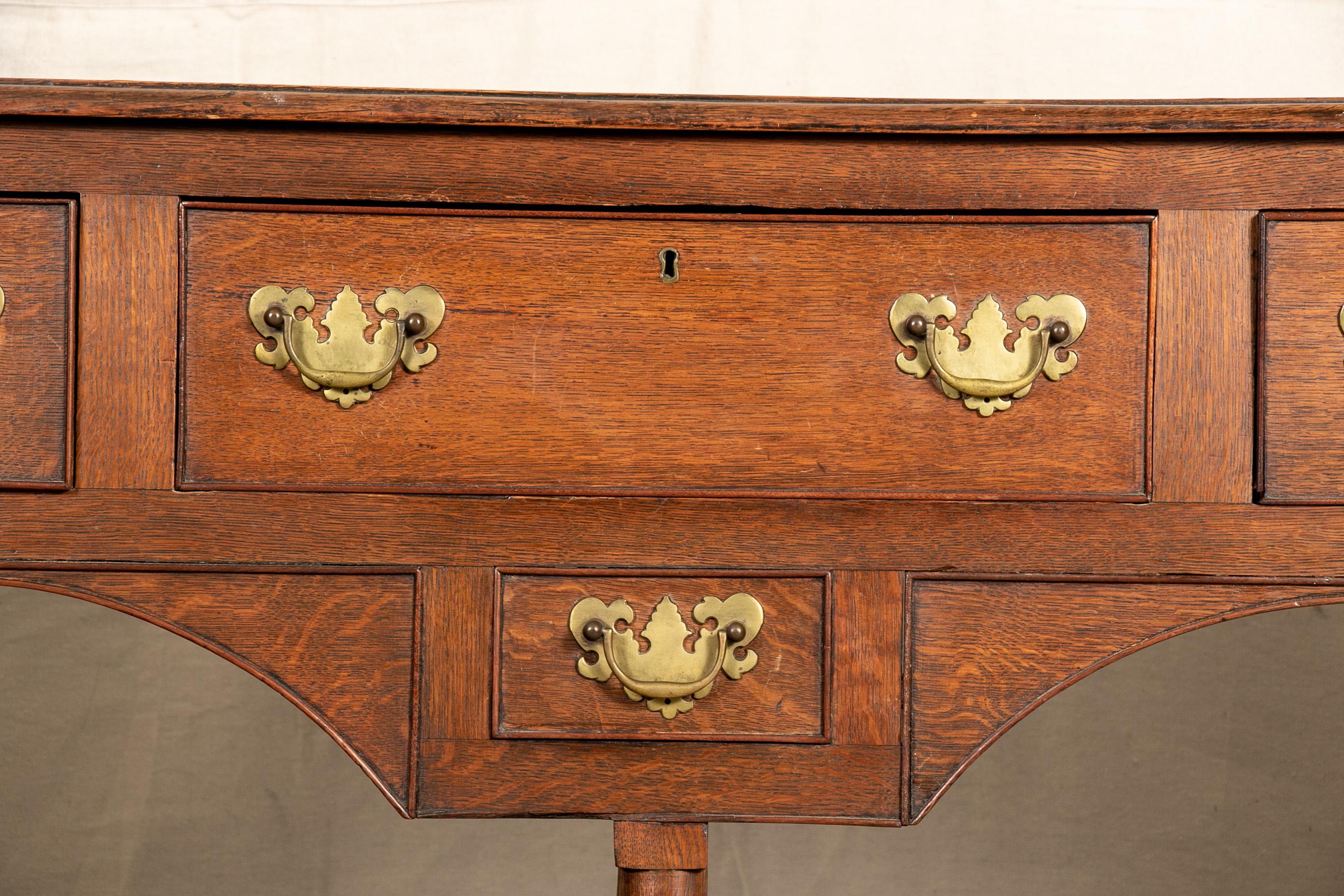 Antique Welsh Style Oak Hunt Board In Fair Condition In Bridgeport, CT