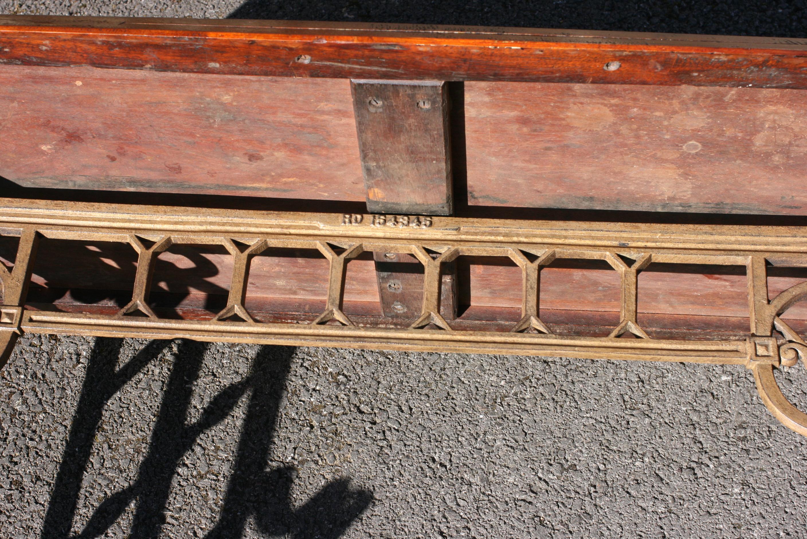 Antiquités W.G. Table de pub Grace en vente 8