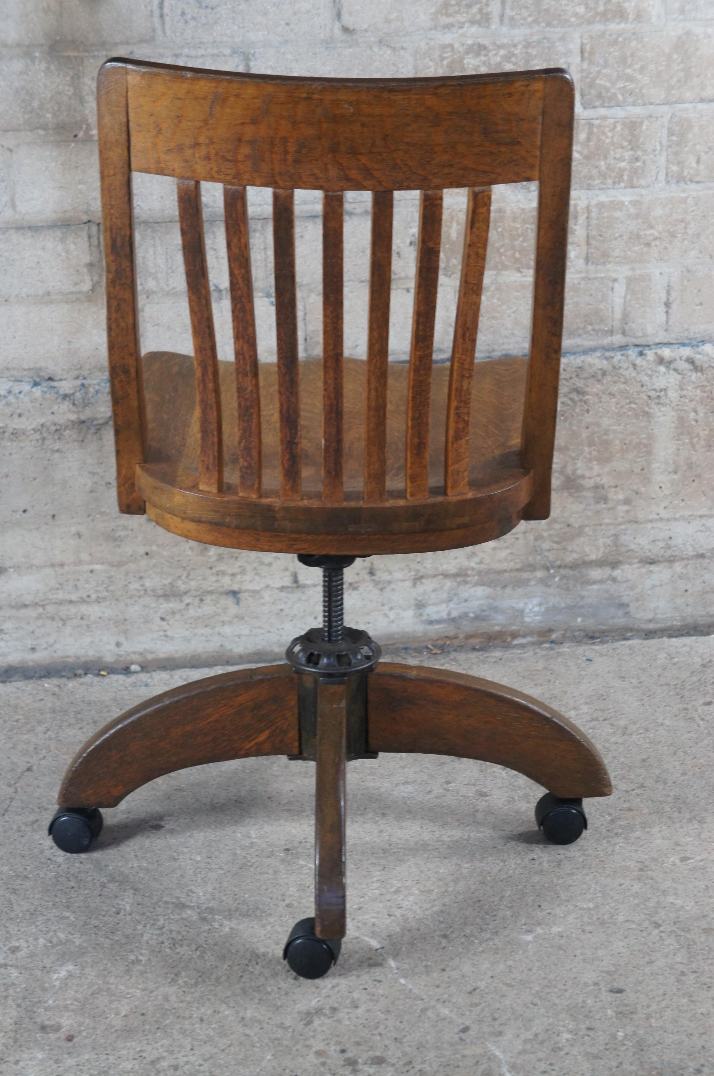 Arts and Crafts Antique WH Gunlocke Quartersawn Oak Adjustable Swivel Library Office Desk Chair