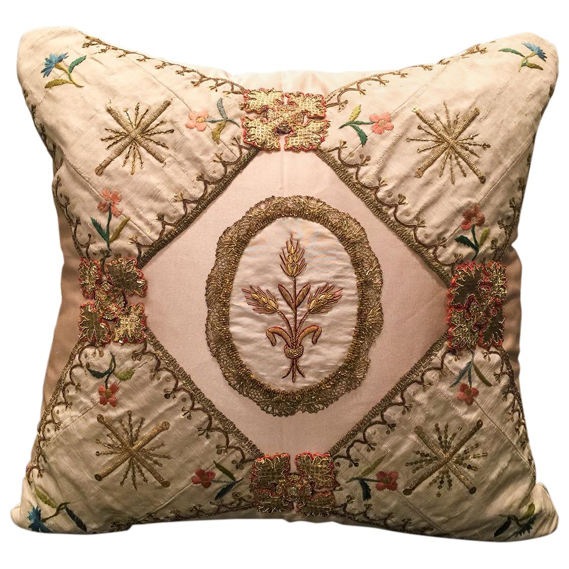 Antique Wheat Medallion Pillow by Eleganza Italiana For Sale