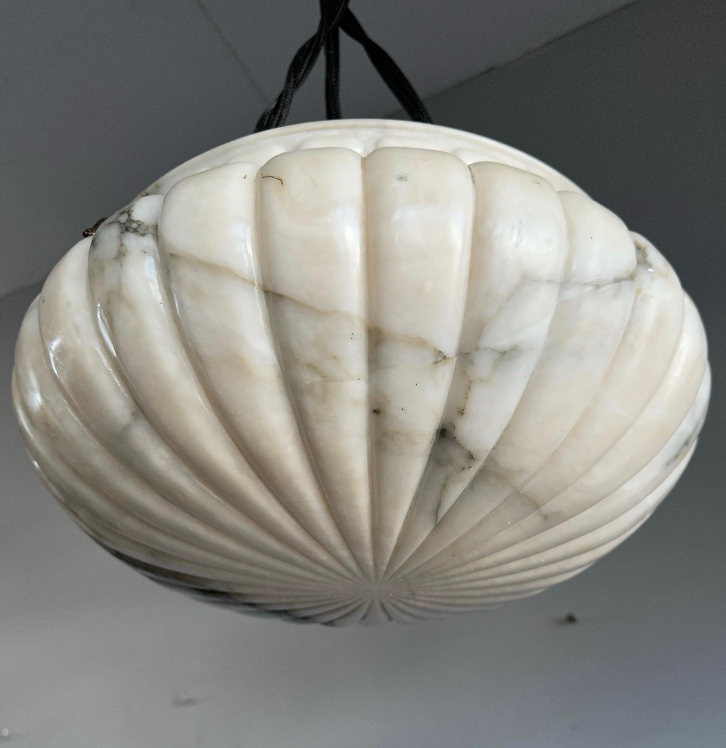 Antique White and Black Antique Alabaster Pendant Chandelier Top Quality Fixture In Excellent Condition For Sale In Lisse, NL