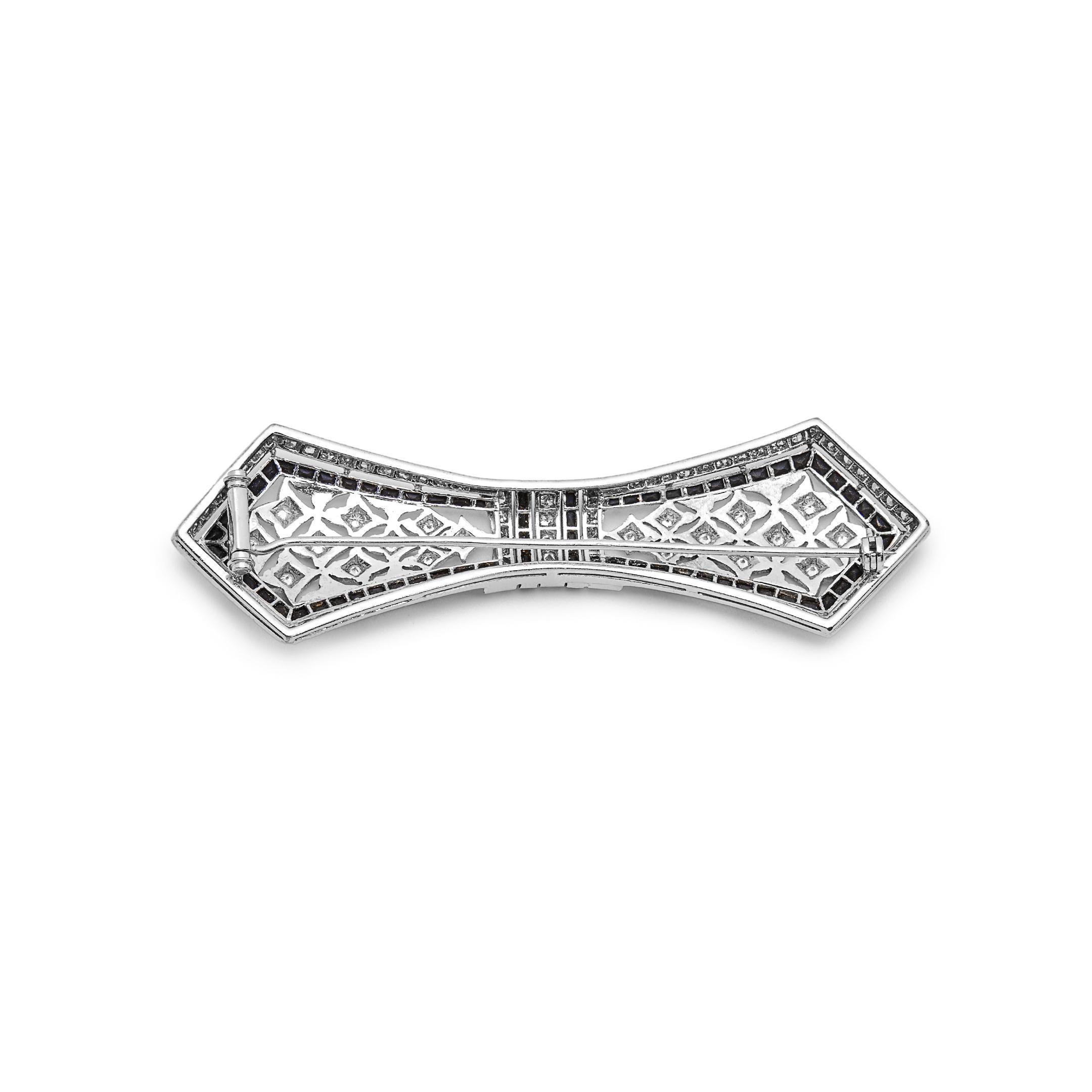  Antique White and Black Diamonds Brooch In Good Condition For Sale In New York, NY