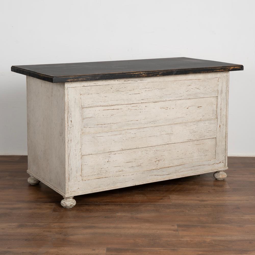 Antique White and Black Painted Apothecary Kitchen Island from Sweden circa 1840 In Good Condition In Round Top, TX