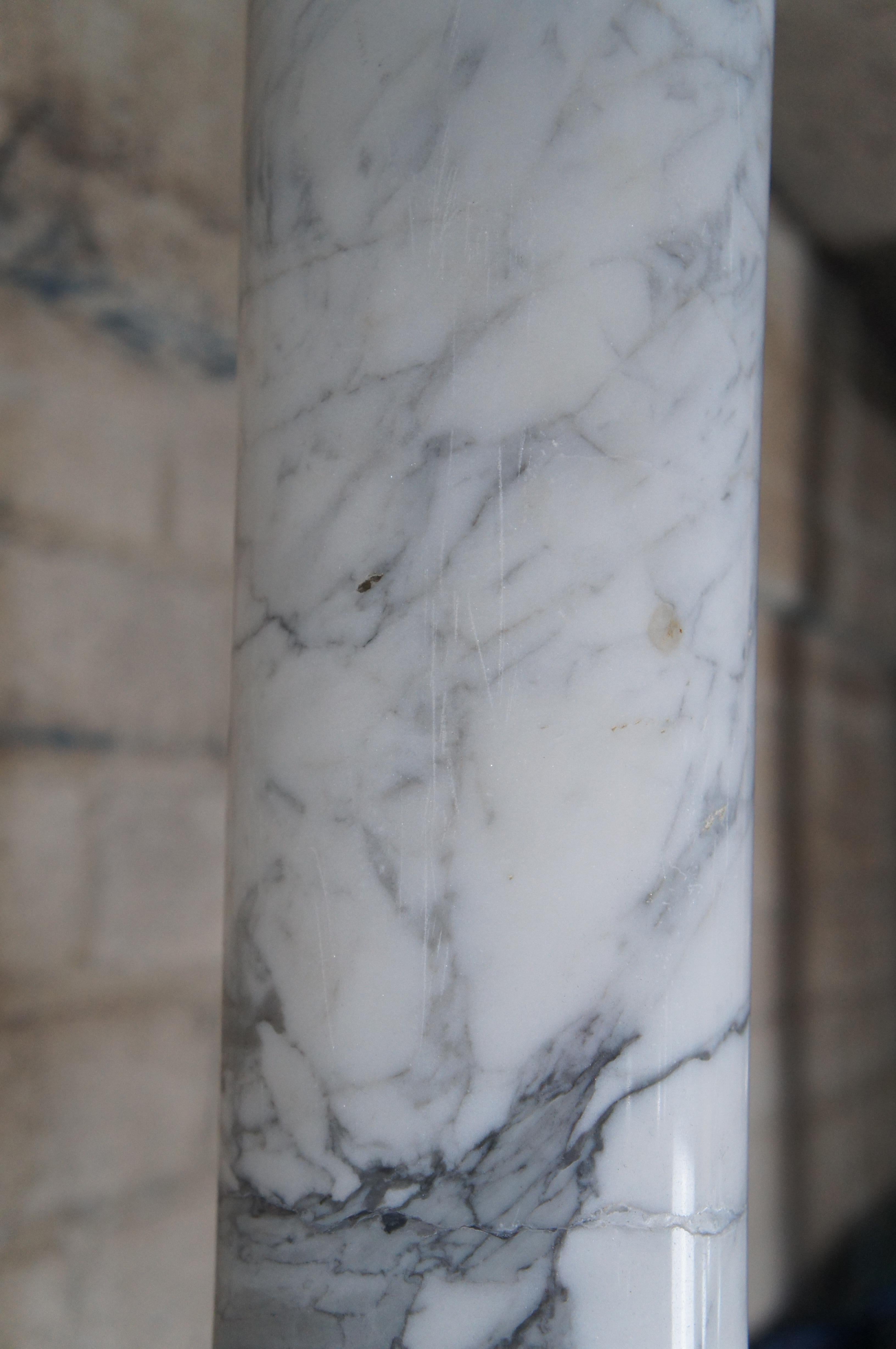 Ancienne sculpture de colonne en marbre blanc Cararra Bust Pedestal Stand 40