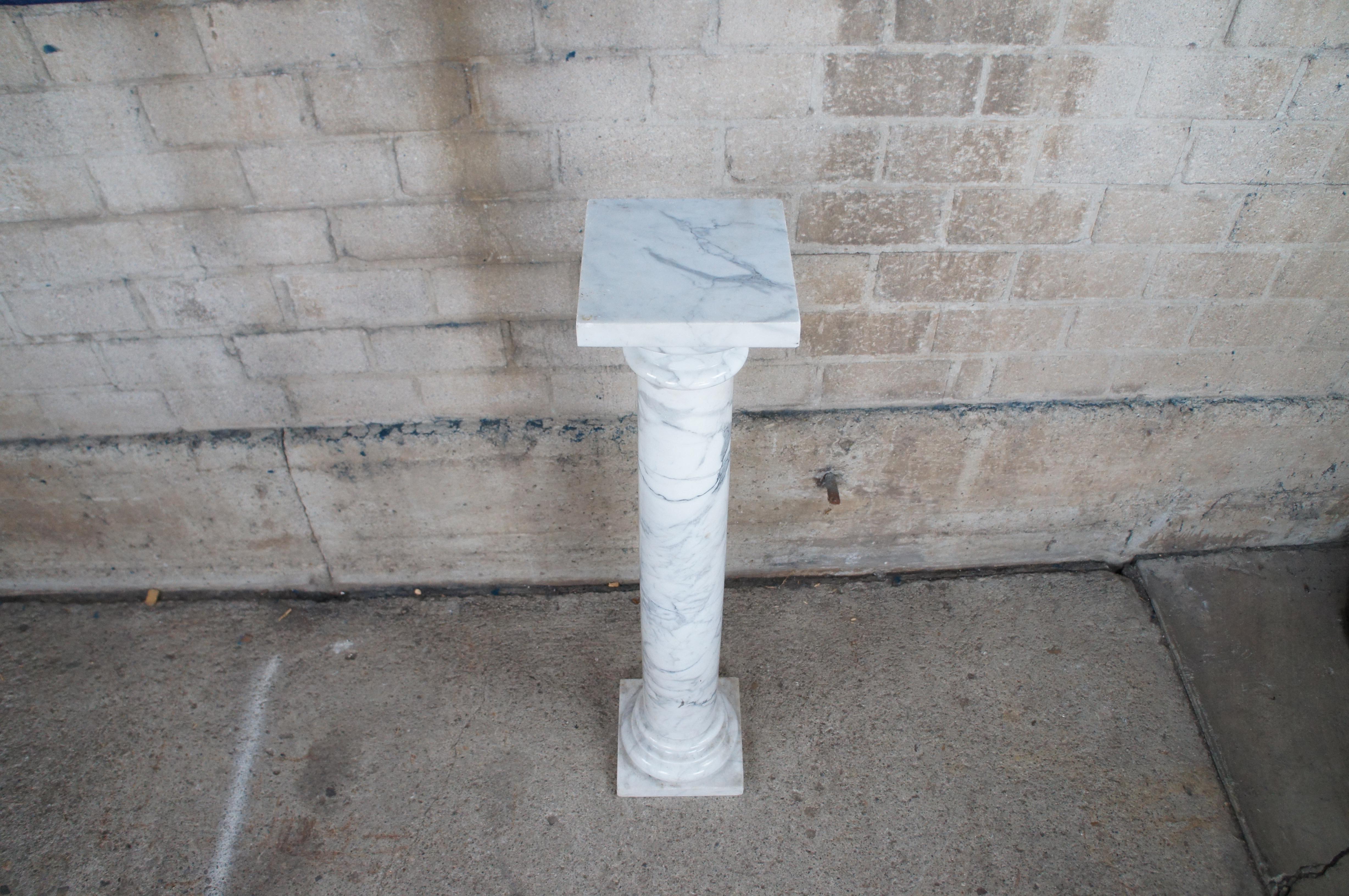 Ancienne sculpture de colonne en marbre blanc Cararra Bust Pedestal Stand 40