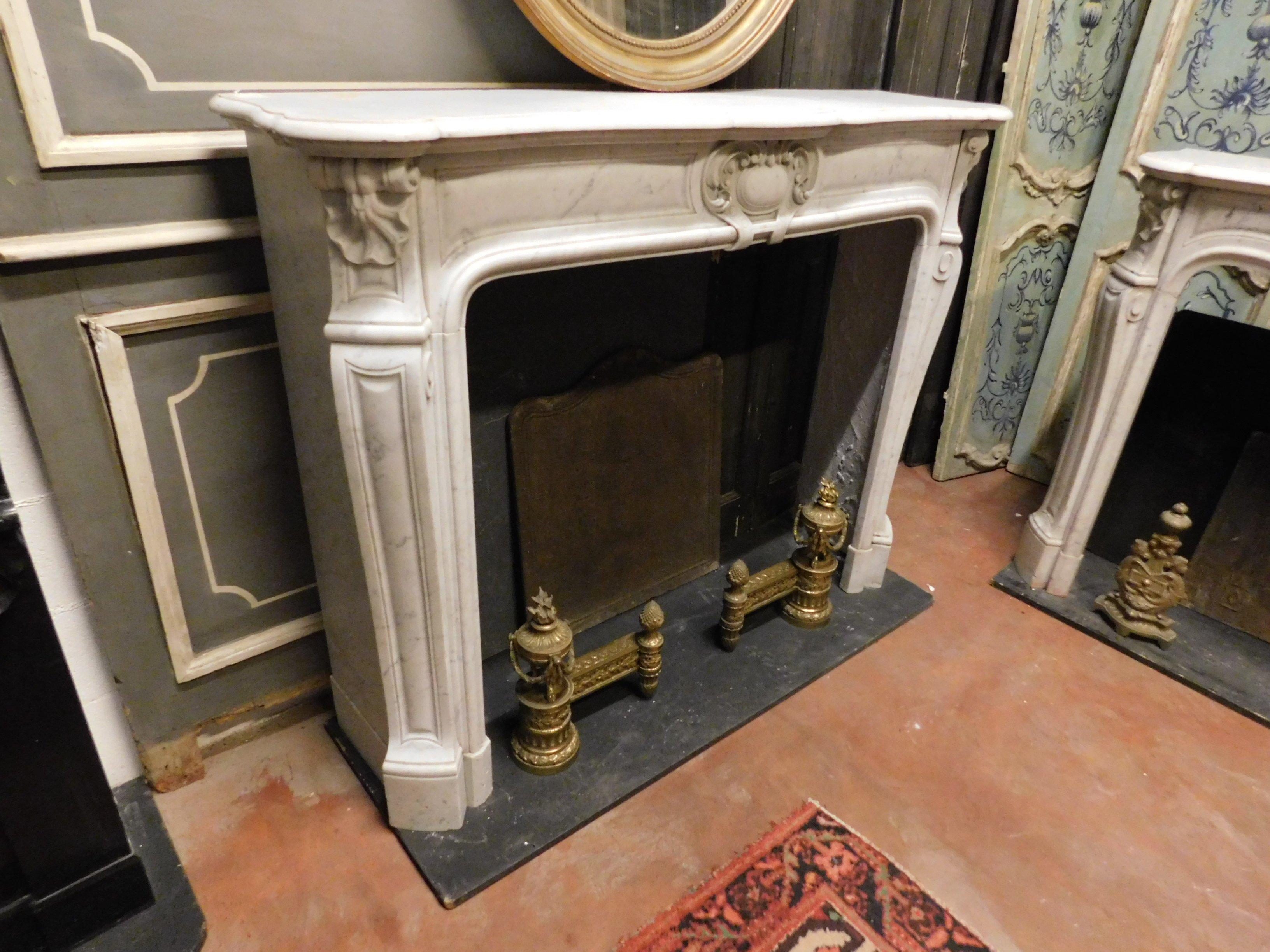 Hand-Carved Antique White Carrara Marble Fireplace Mantel, 19th Century, Italy