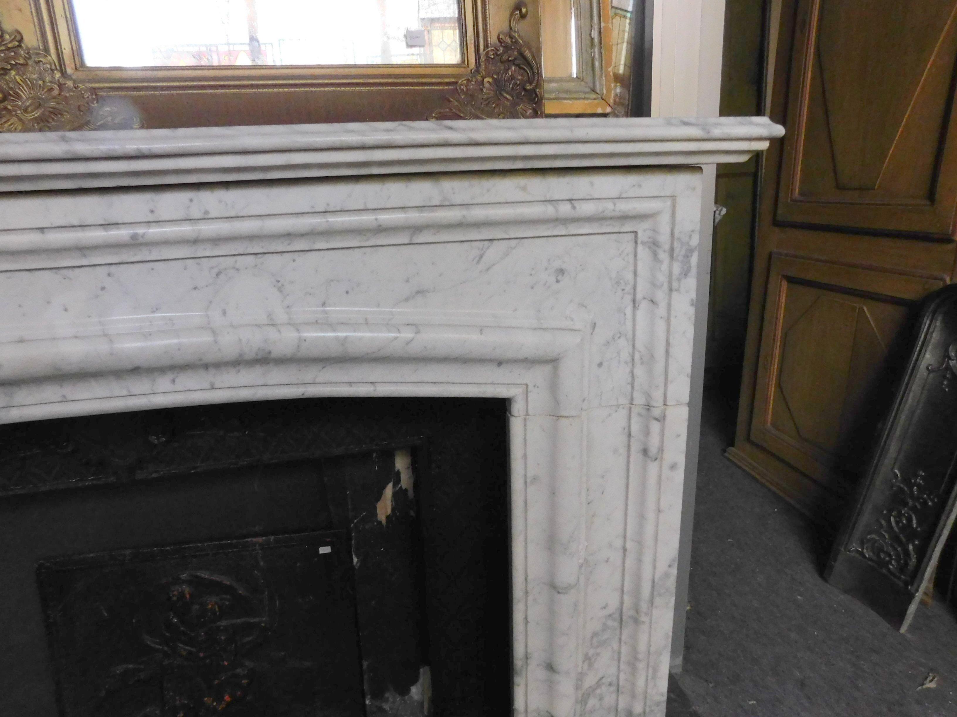 Hand-Carved Antique White Carrara Marble Fireplace Mantle Complete, 19th Century, Italy For Sale