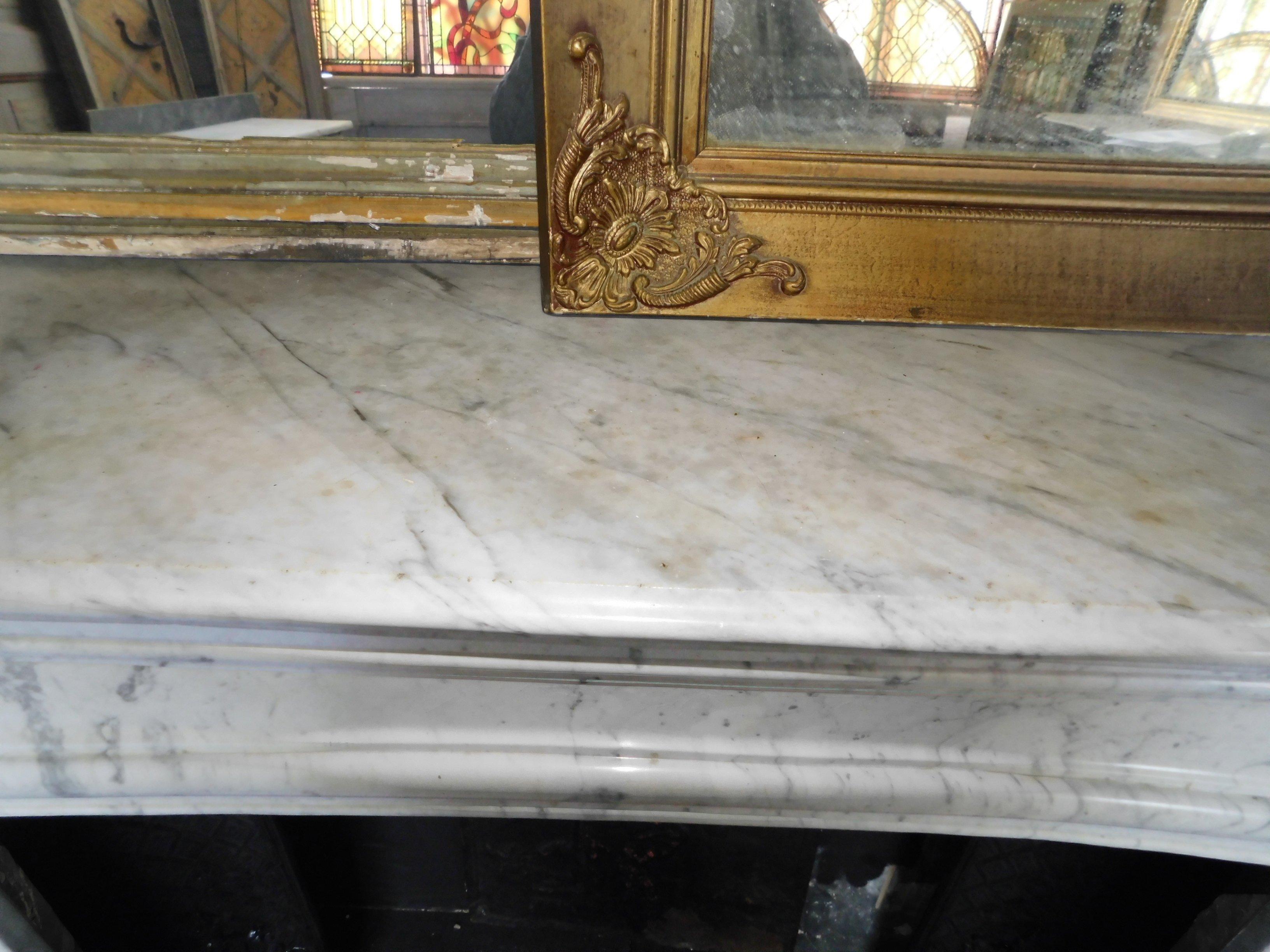 Antique White Carrara Marble Fireplace Mantle Complete, 19th Century, Italy For Sale 1