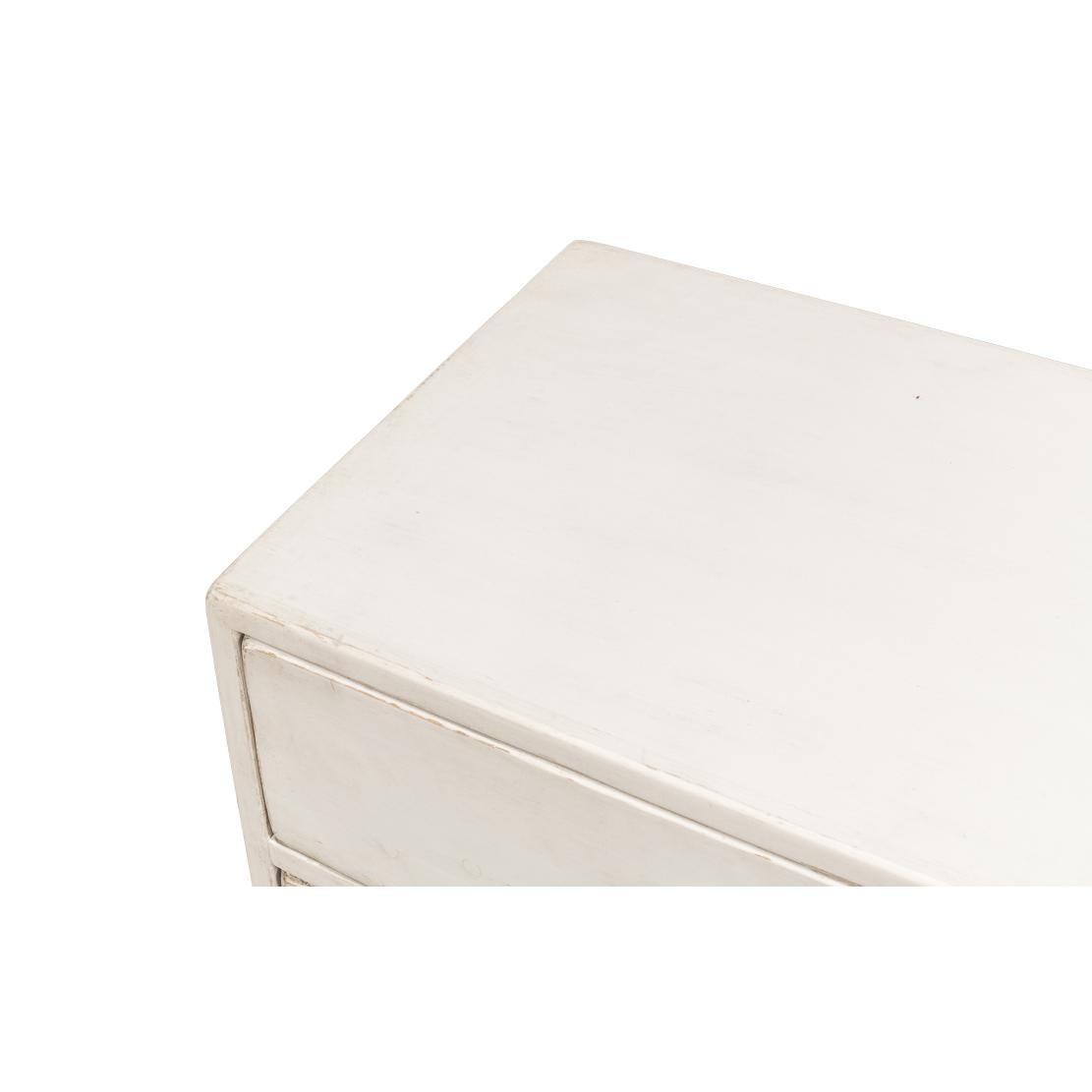 Antique White Chest of Drawers In New Condition For Sale In Westwood, NJ