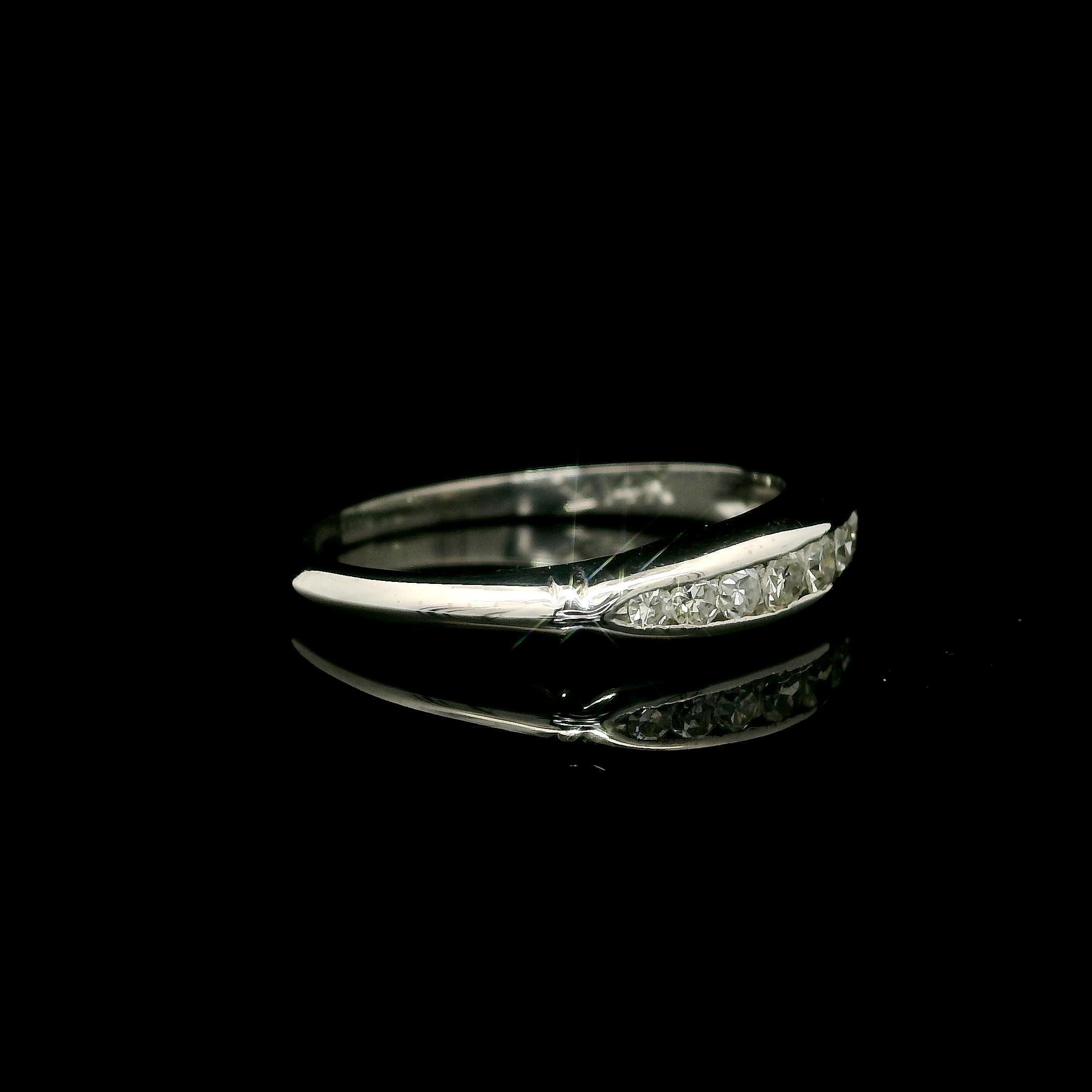 Antiker Weißgold 0,25ctw Single Cut Channel Set Diamant Stack Band Ring im Zustand „Gut“ im Angebot in Montclair, NJ