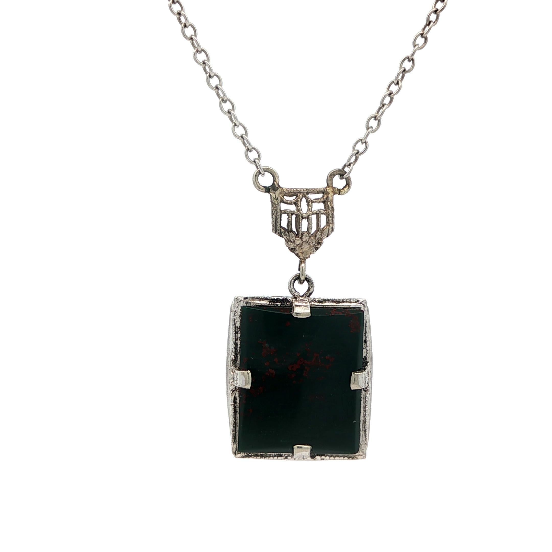 Ciondolo in oro bianco antico con pietra di sangue, collana A Link da 16,5