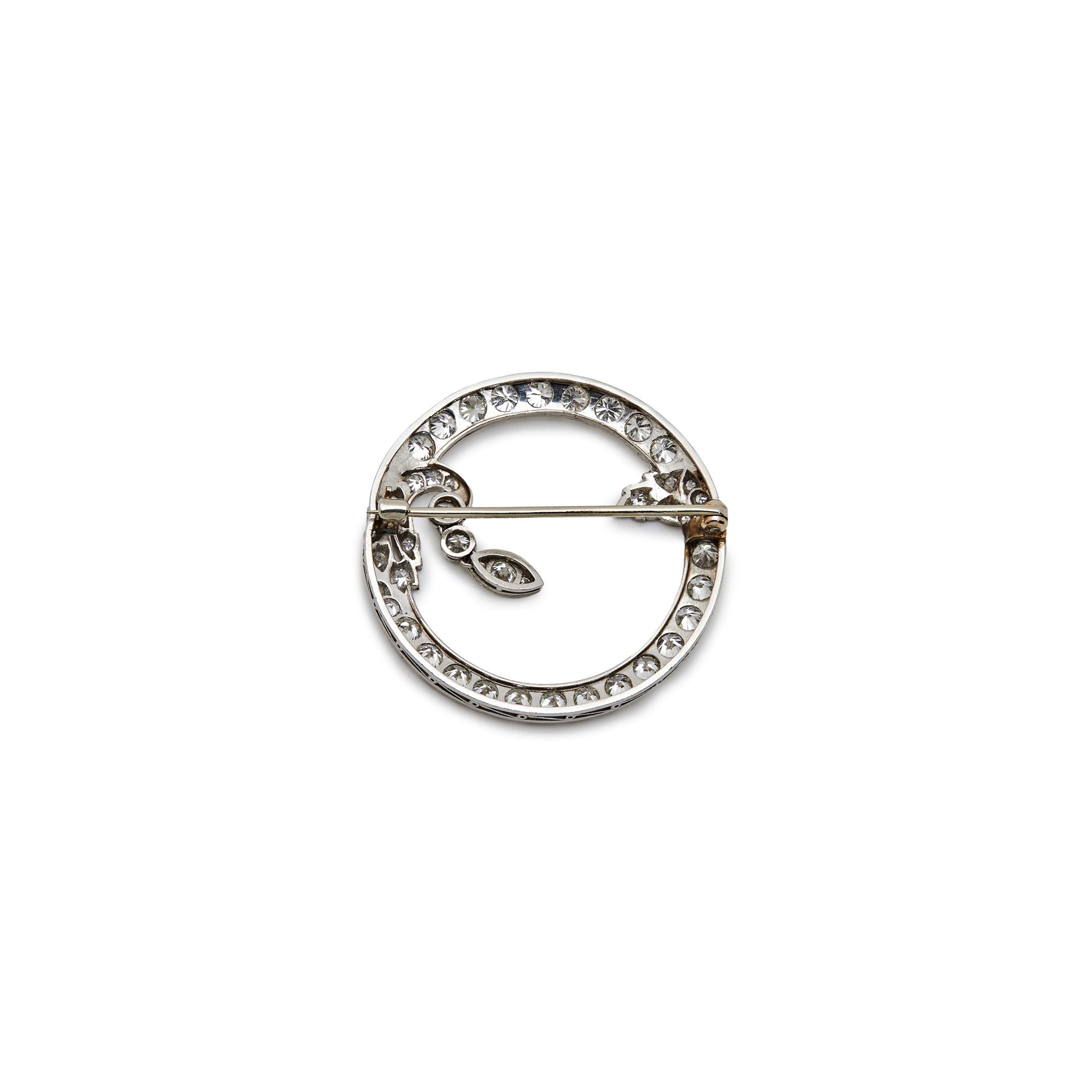 Round Cut  Antique White Gold Brooch For Sale