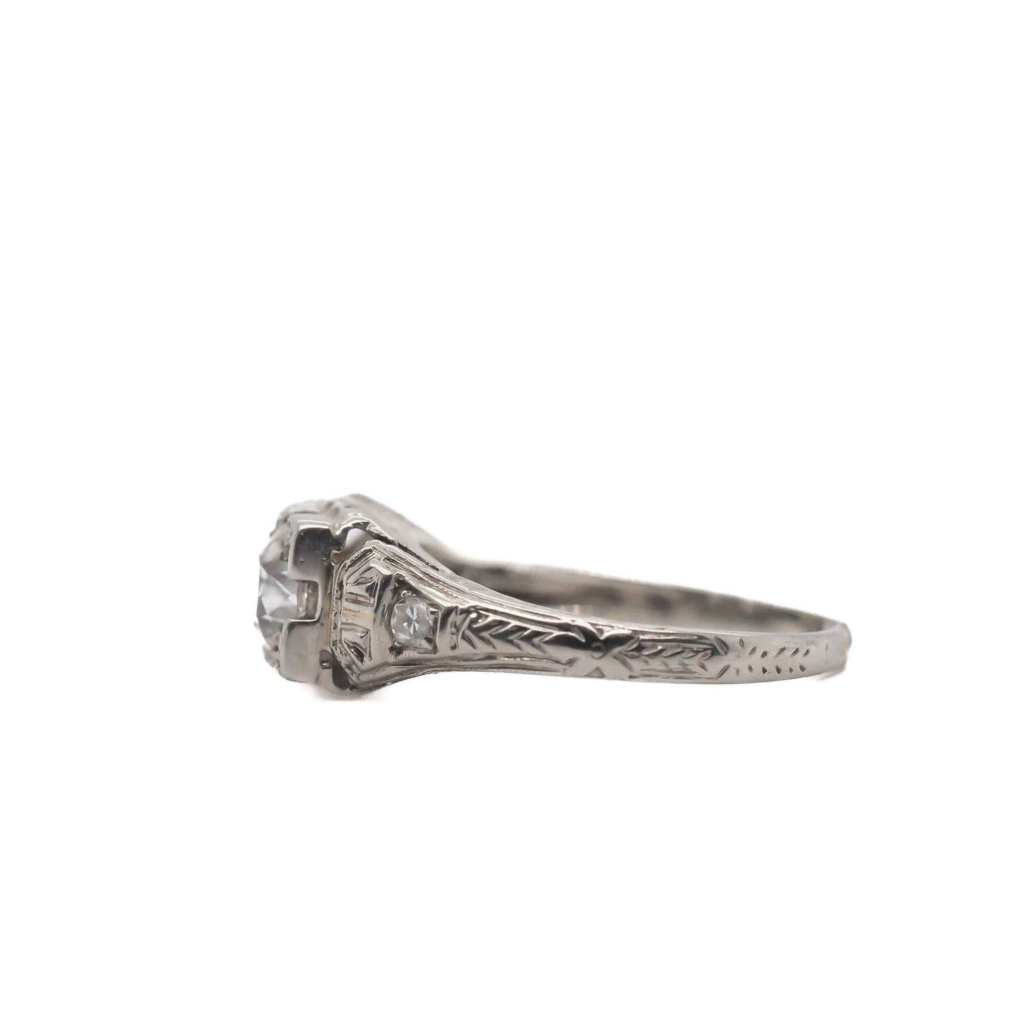Antique White Gold Deco Engagement Ring with Old Miner Cut Diamonds 1.05cttw In Good Condition For Sale In Hicksville, NY