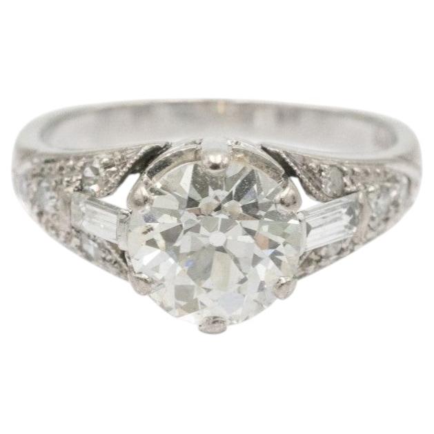 Antiker Weißgoldring mit Diamanten im alt-europäischen Brillantschliff, 1,70 ct