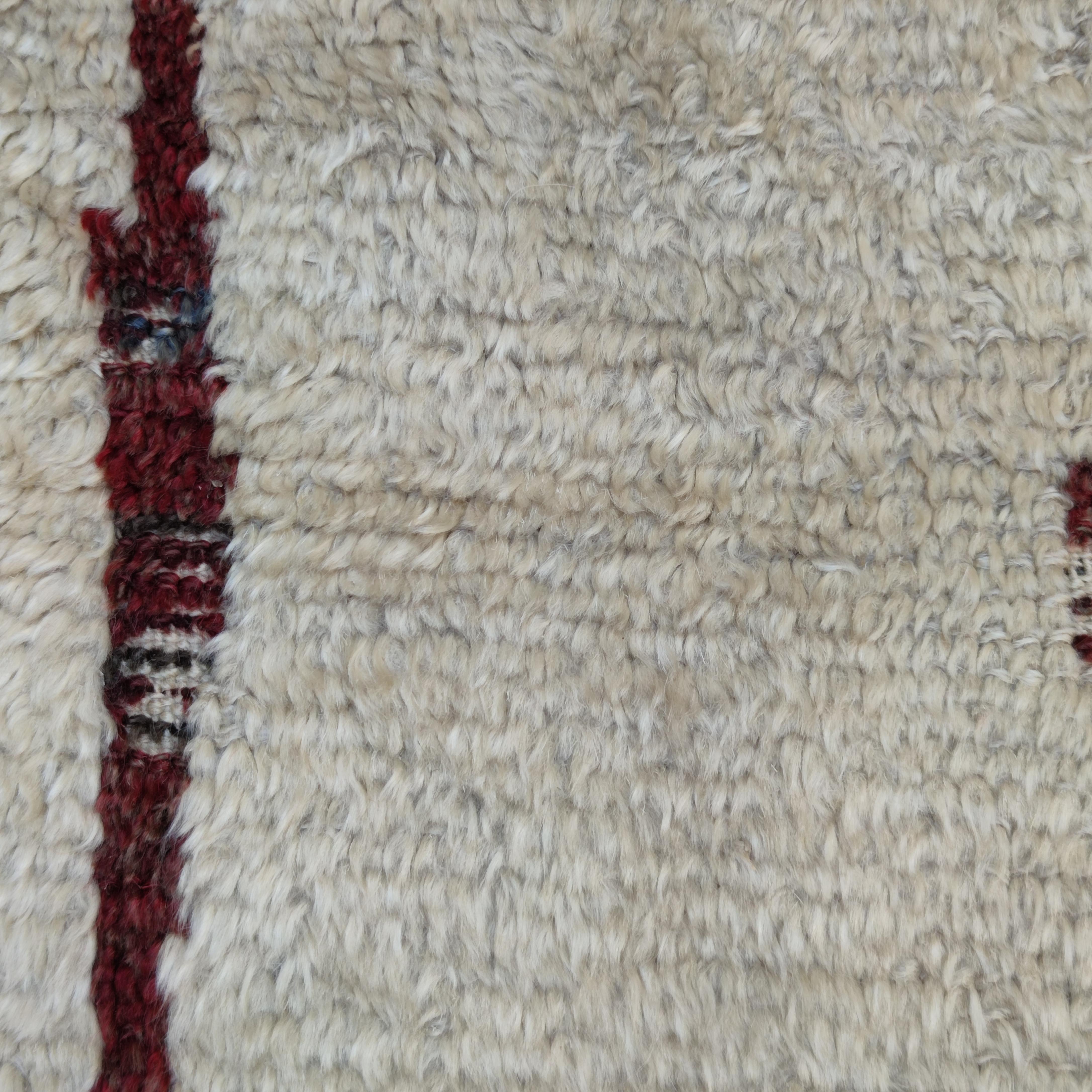 Ancien tapis de prière anatolien Tulu à fond blanc en vente 6