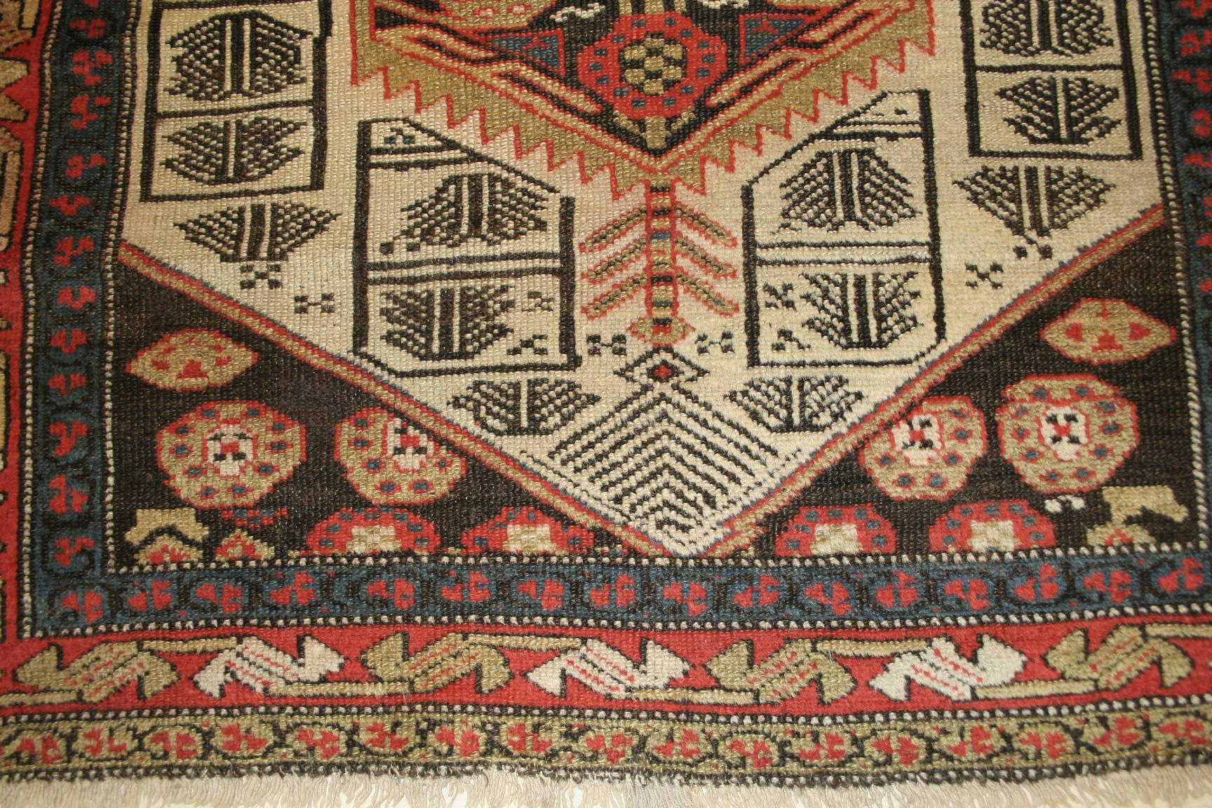 Azero Tappeto Runner Sarab Garden Design a fondo bianco antico in vendita