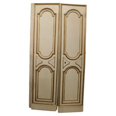 Antique White Hand Lacquered Door with Golden Molure, 18th Century Italy