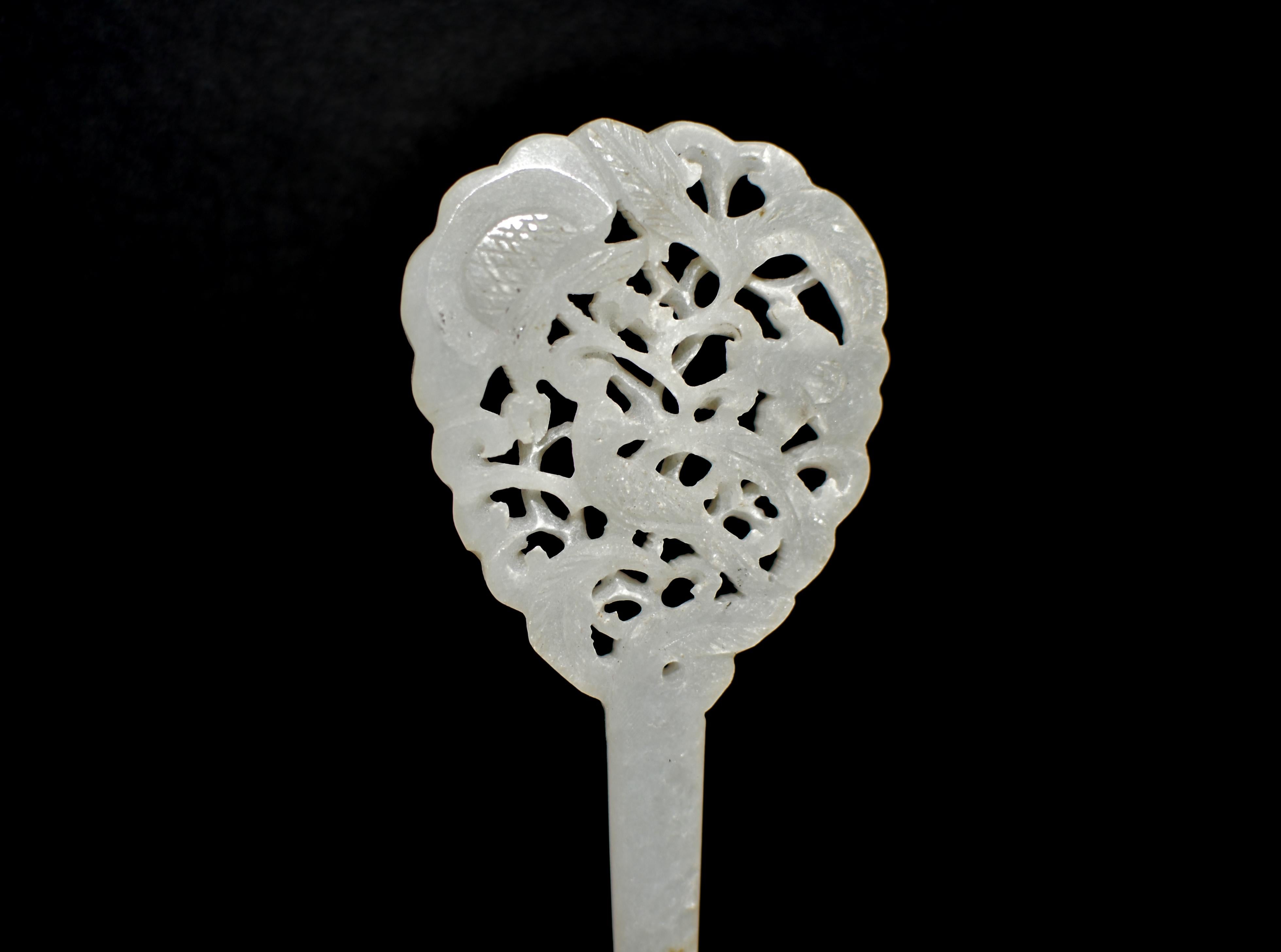 20th Century Antique White Jade Chinese Hair Pin Finely Carved For Sale