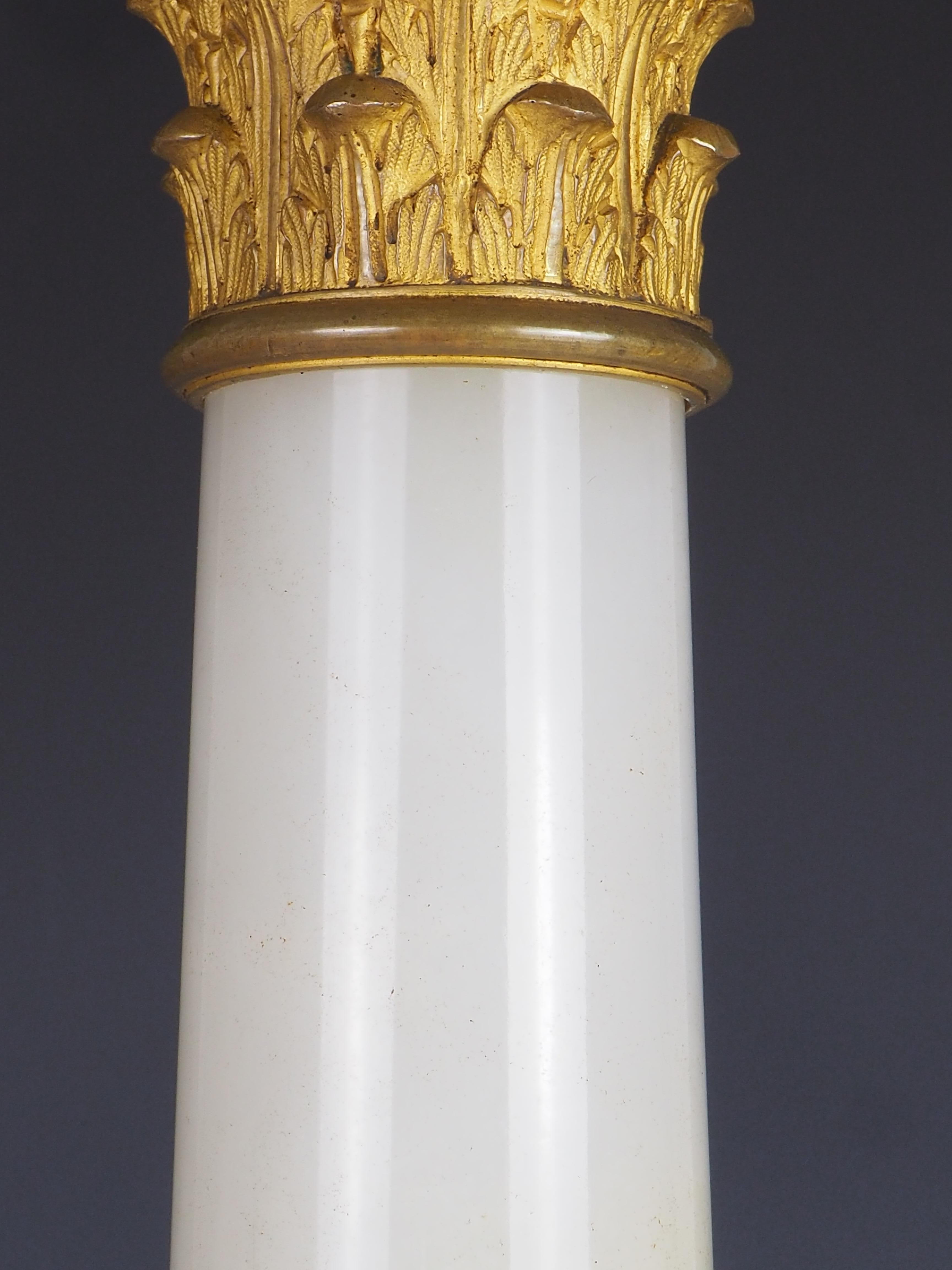 Antique White Marble Corinthian Table Lamp For Sale 2