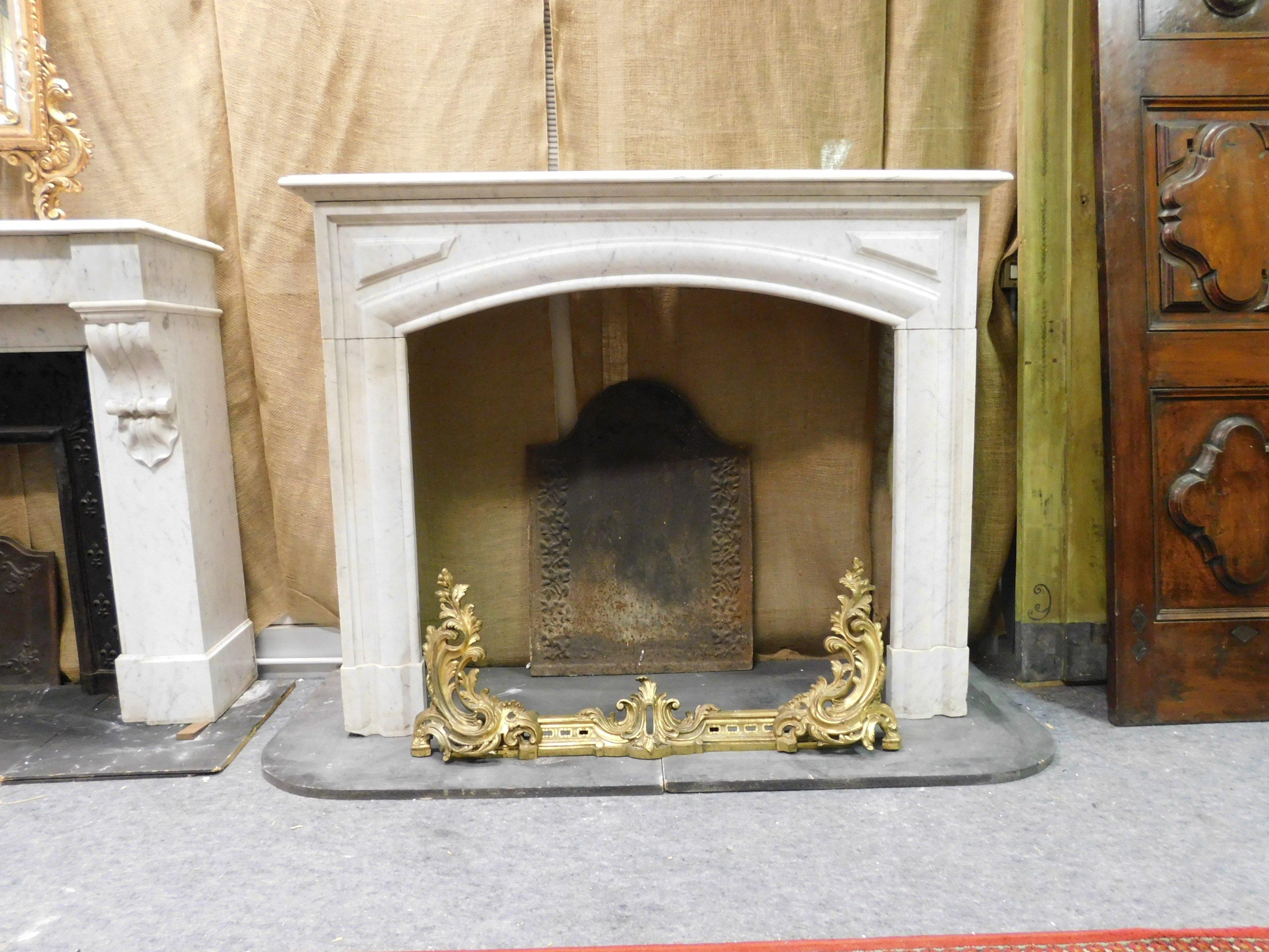 Italian Antique White Marble Fireplace, 19th Century, Italy