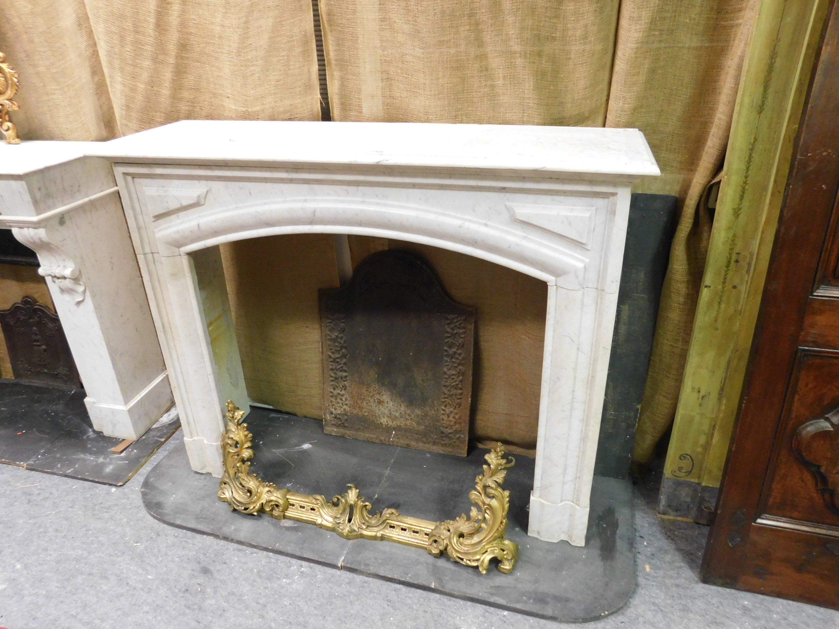 Hand-Carved Antique White Marble Fireplace, 19th Century, Italy