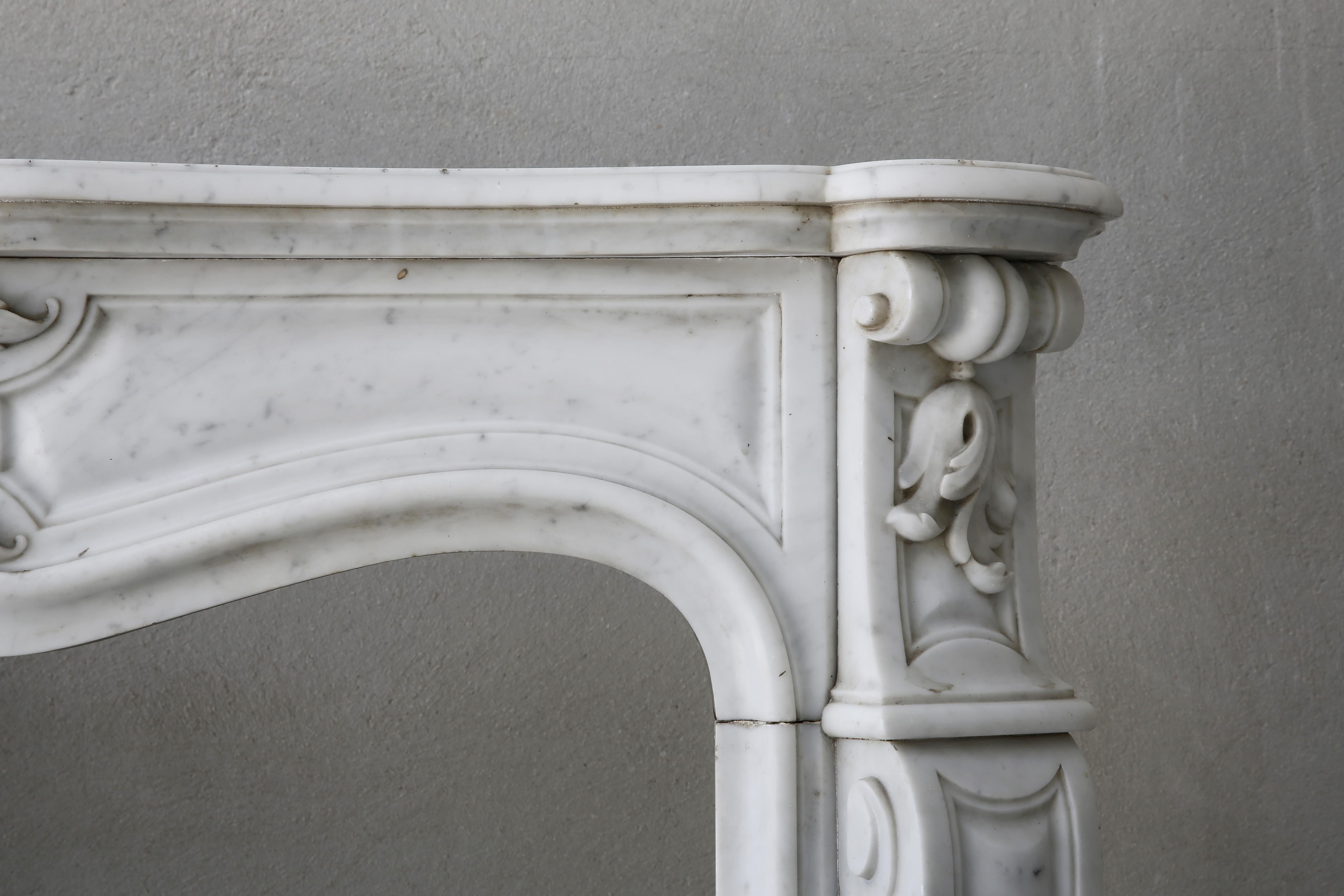 Antique White Marble Fireplace, Louis XV, 19th Century In Good Condition In Made, NL