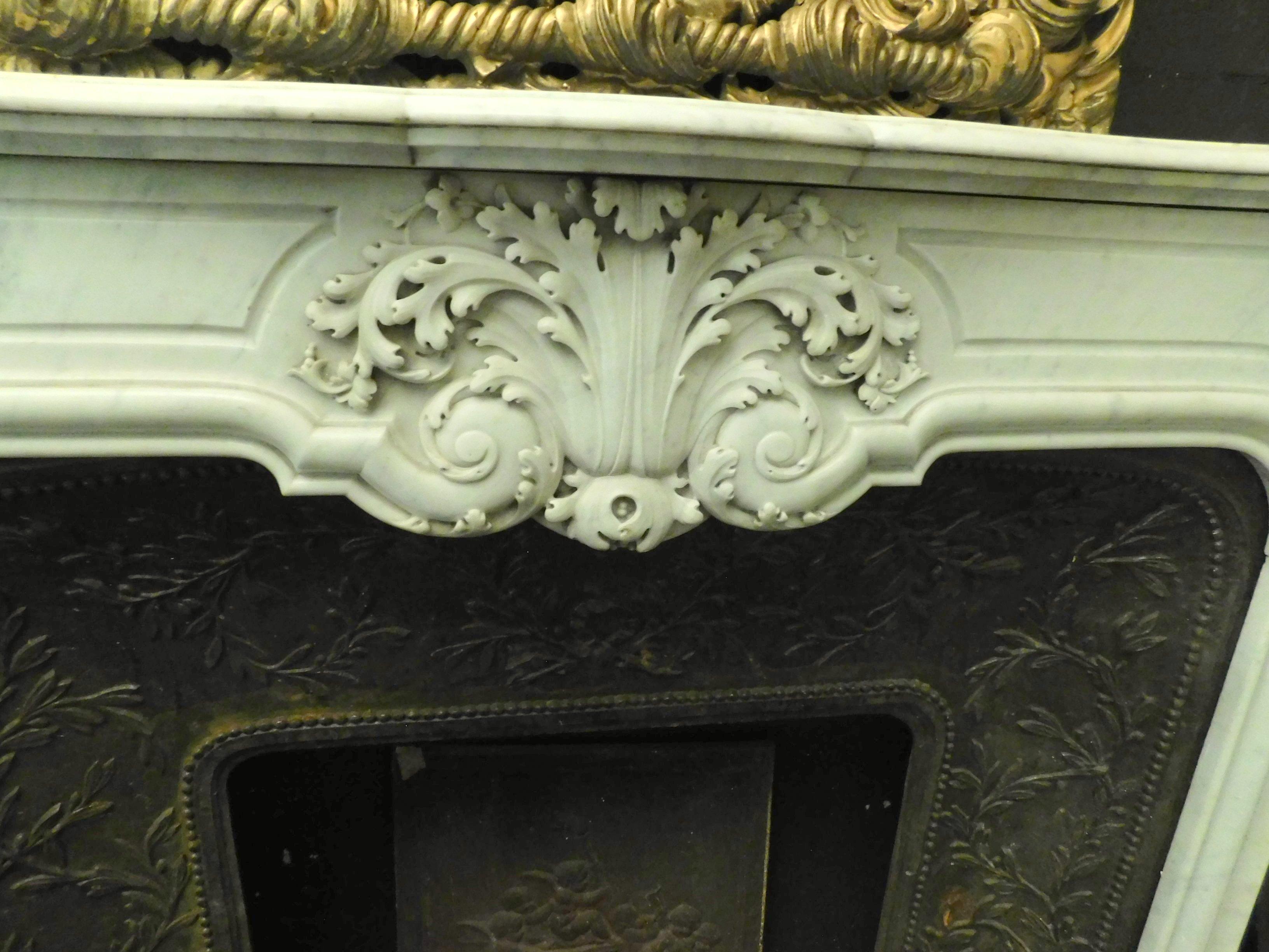 19th Century Antique White Marble Mantle Fireplace Carved Leaf Motifs, 1800, France