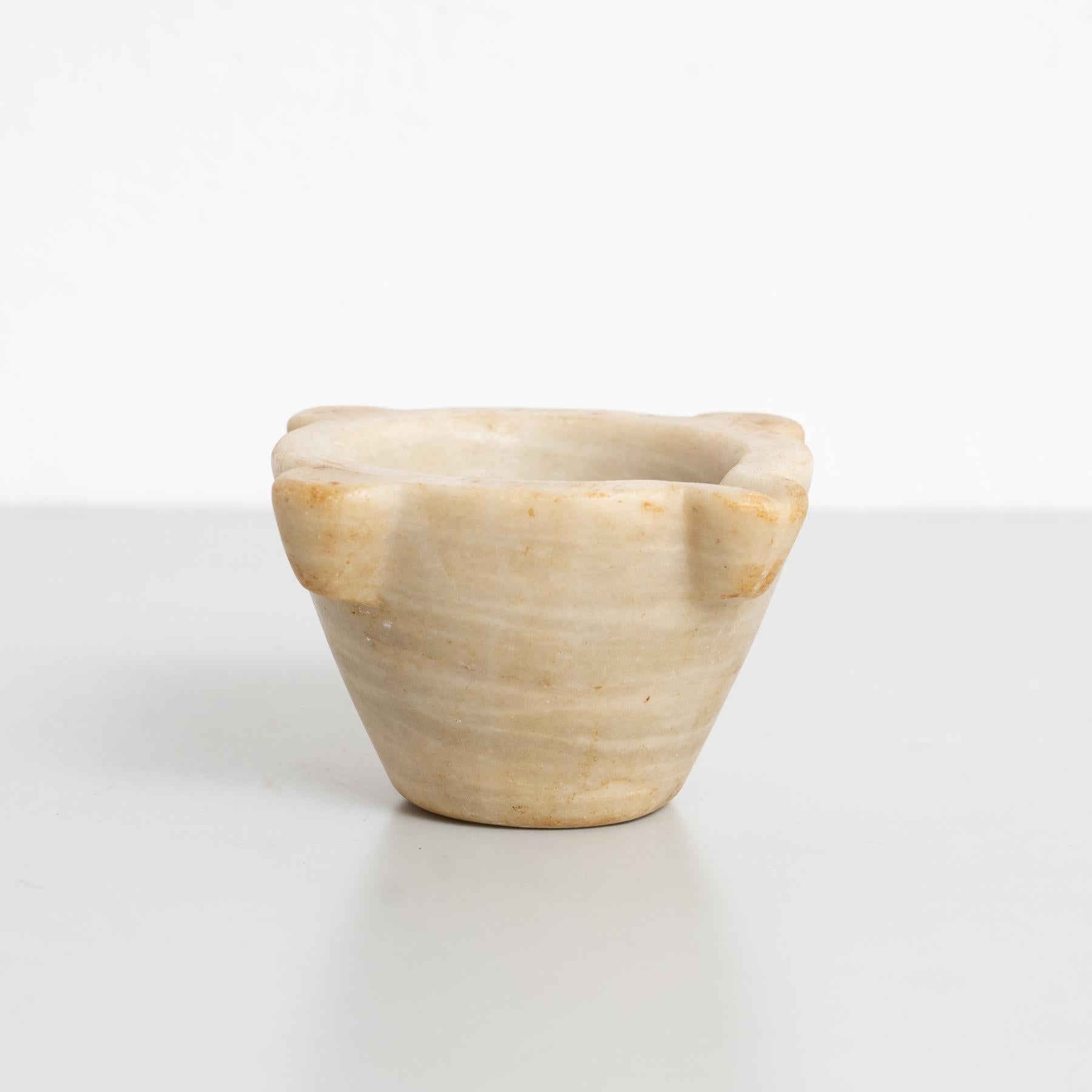Antique White Marble Mortar – Early 20th Century, 1940s In Good Condition For Sale In Barcelona, ES