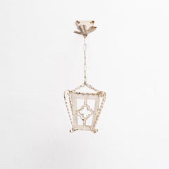 Lampada da parete antica in metallo bianco, circa 1940