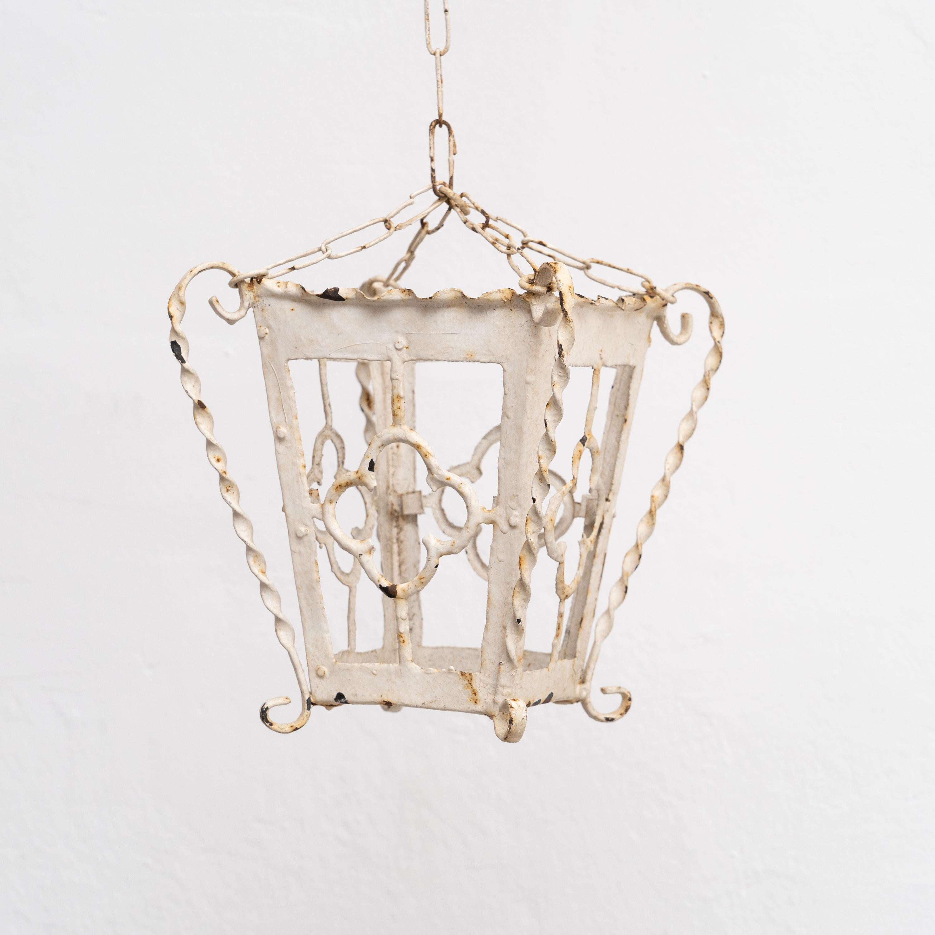 Antique White Metal Wall Lamp, Circa 1940 In Good Condition For Sale In Barcelona, Barcelona