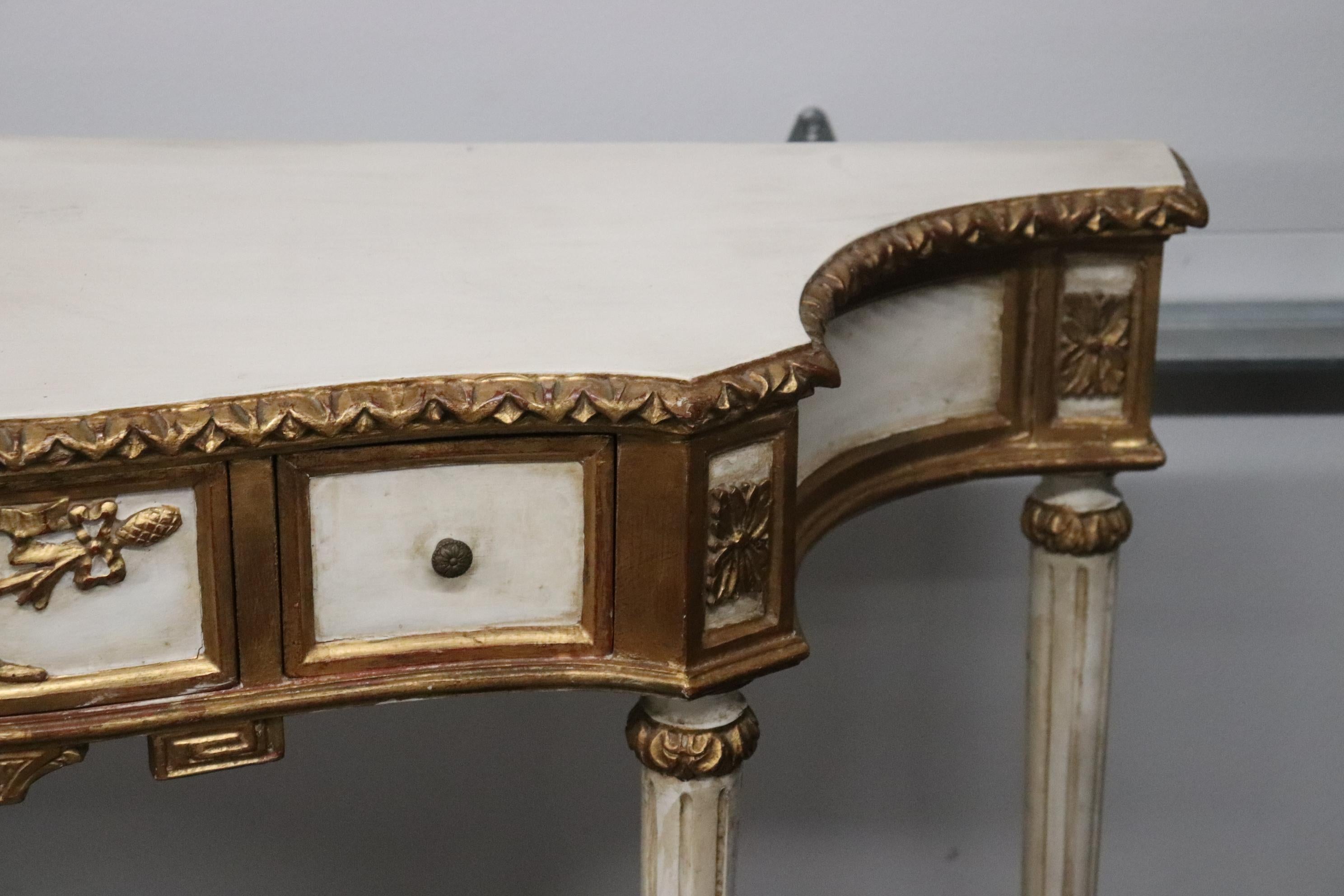 Antique White Painted and Gilded Florentine Italian Console Table, circa 1940s For Sale 1