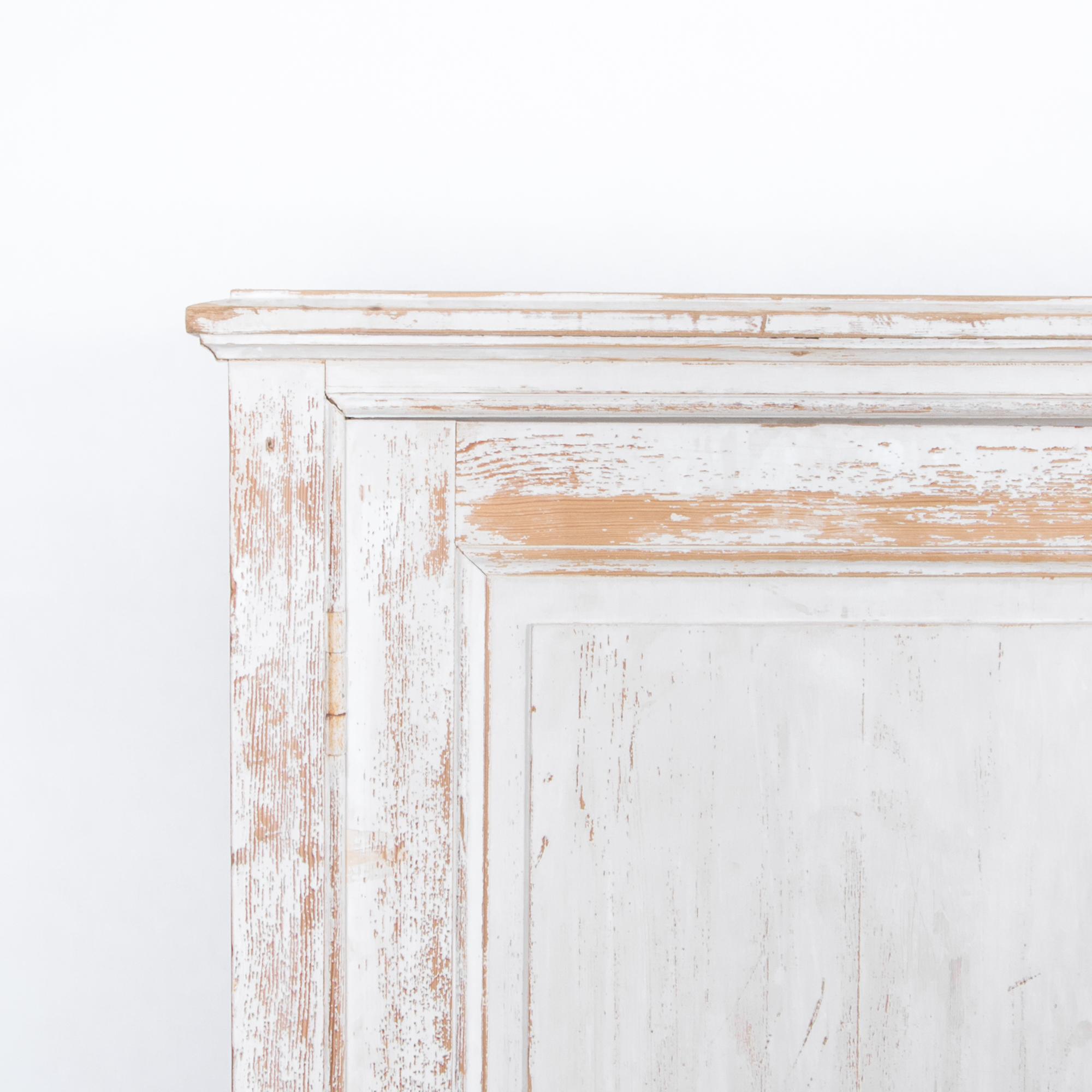antique white sideboard