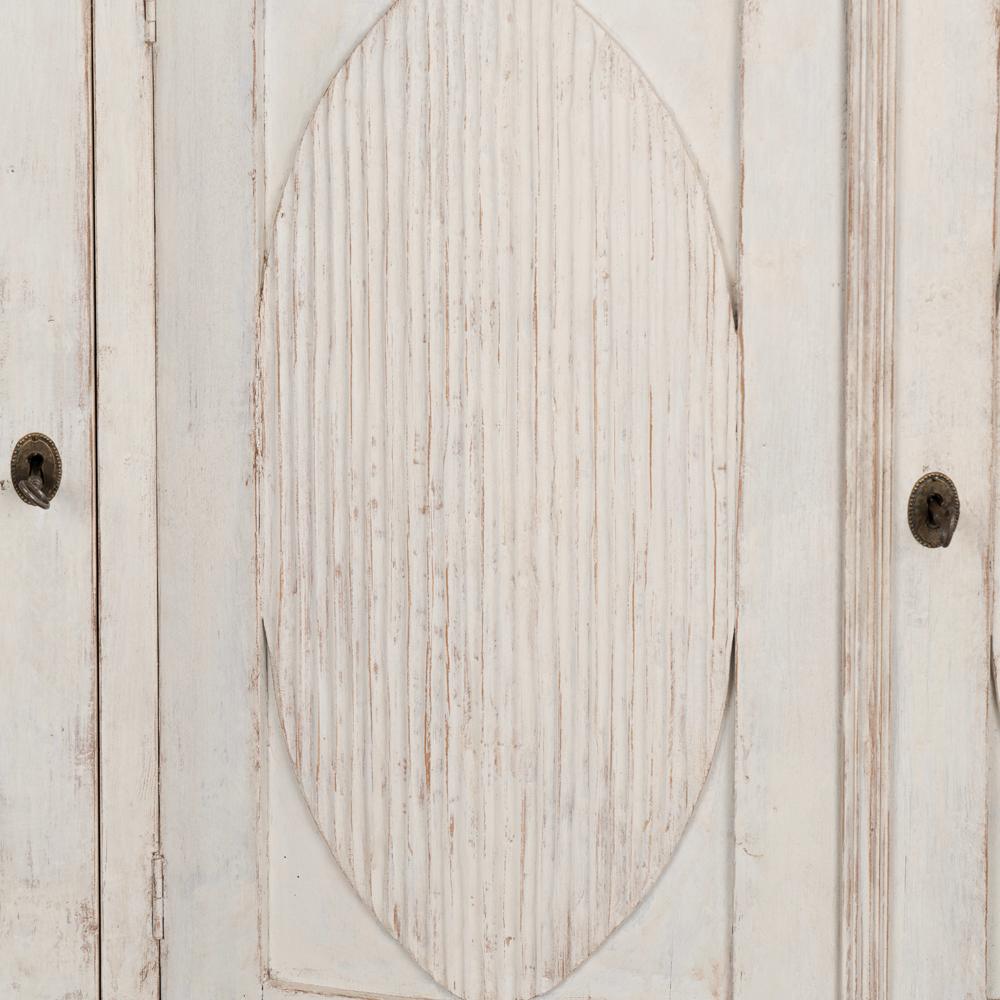 Antique White Painted Gustavian Sideboard Buffet Console from Sweden, circa 1880 2