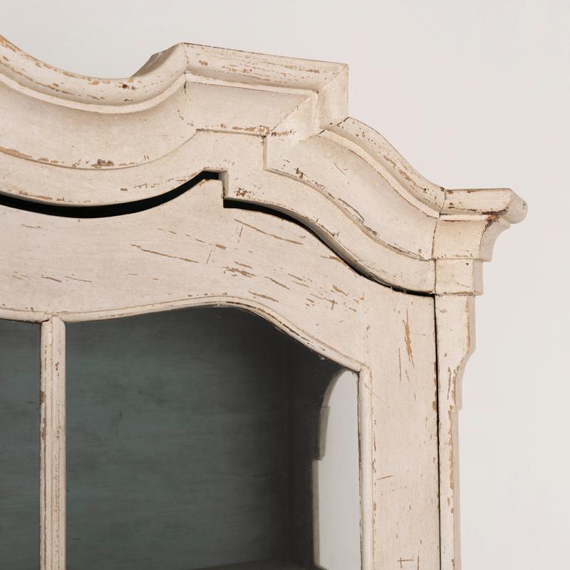 Antique White Painted Rococo Display Cabinet For Sale 2