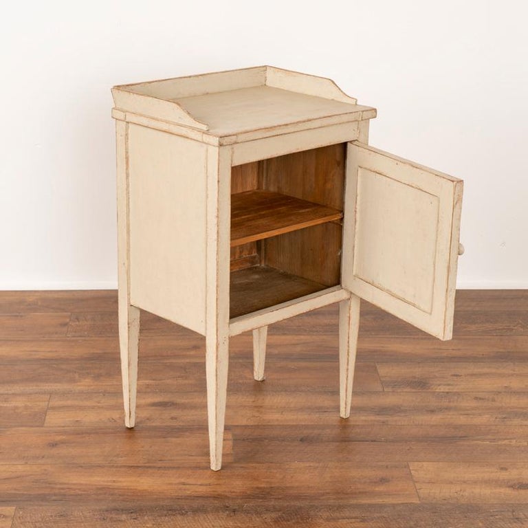Antique White Painted Swedish Nightstand Side Table In Good Condition In Round Top, TX