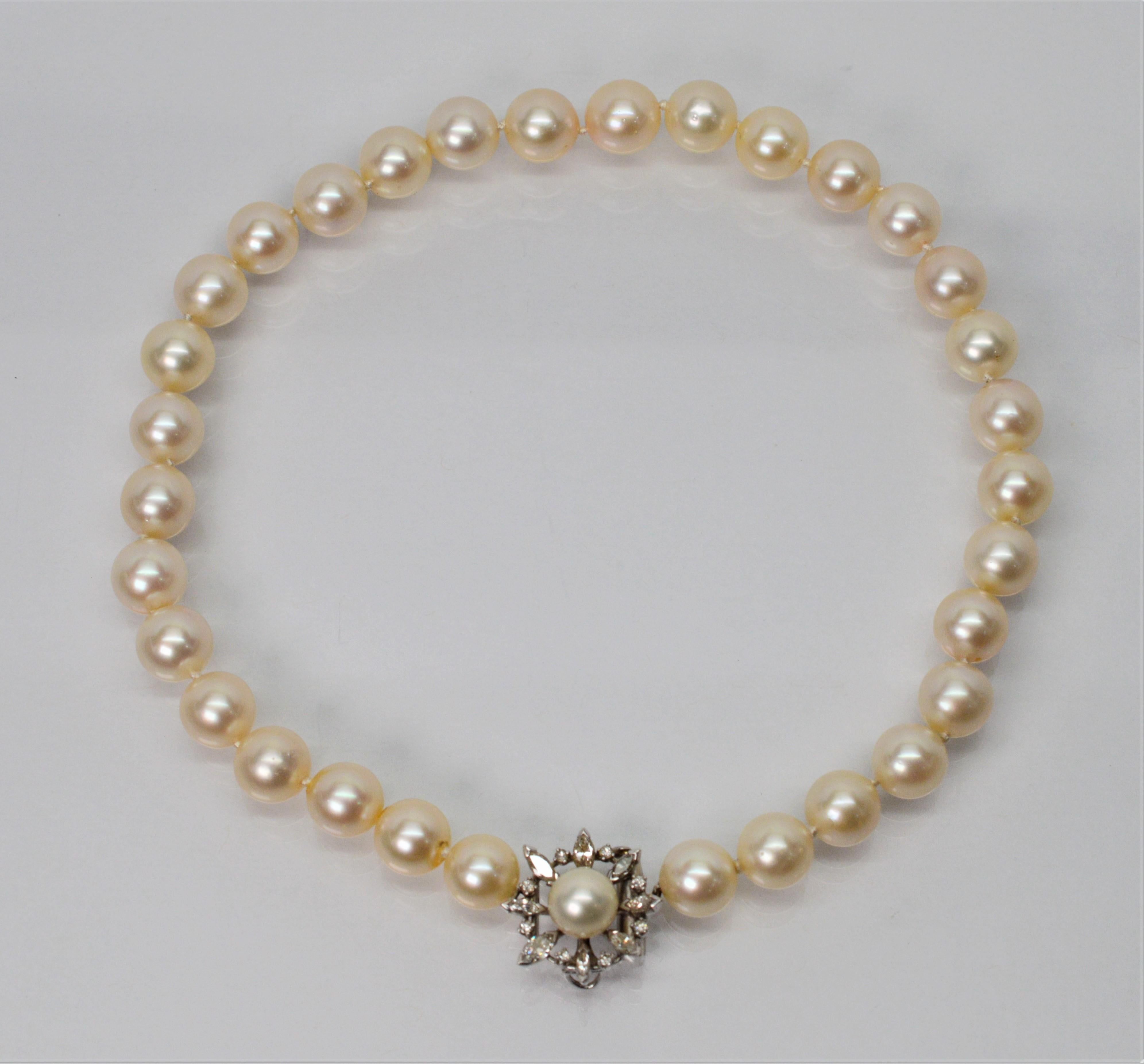 Antique White Pearl Choker with Diamond Platinum Pearl Clasp For Sale 2