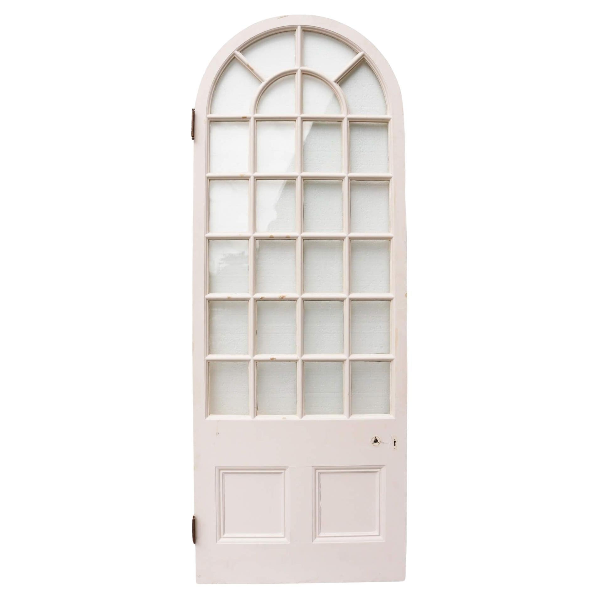 Porte cintrée vitrée en pin blanc antique