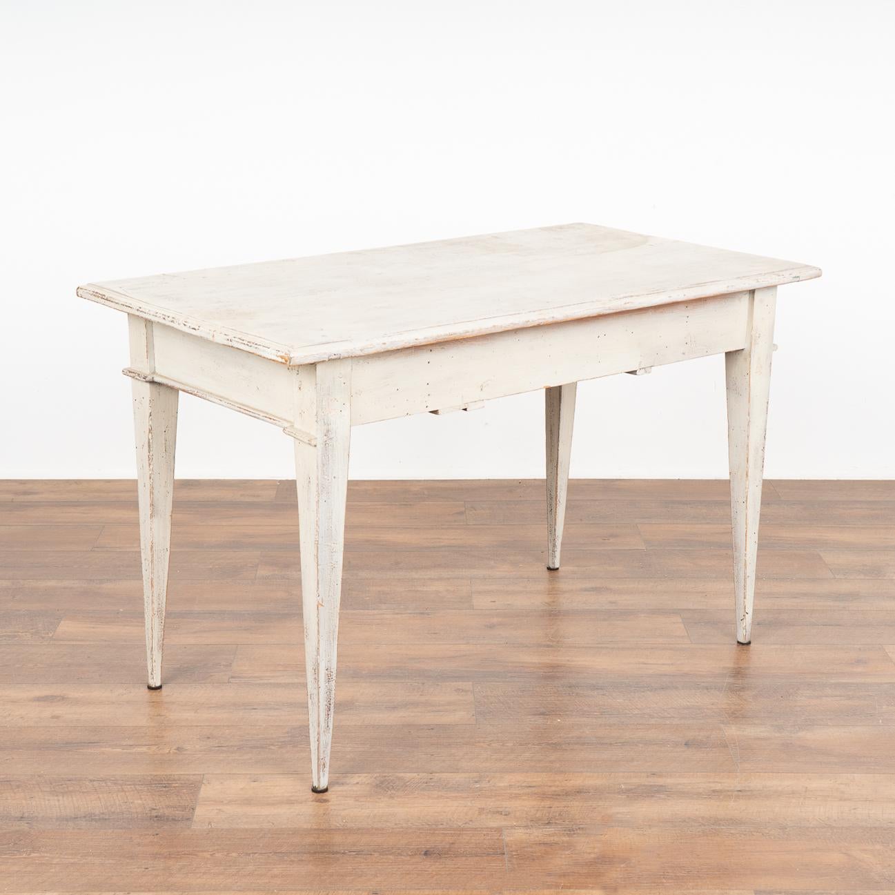 Antique White Side Table Small Writing Table With 3 Drawers, Sweden circa 1880 2