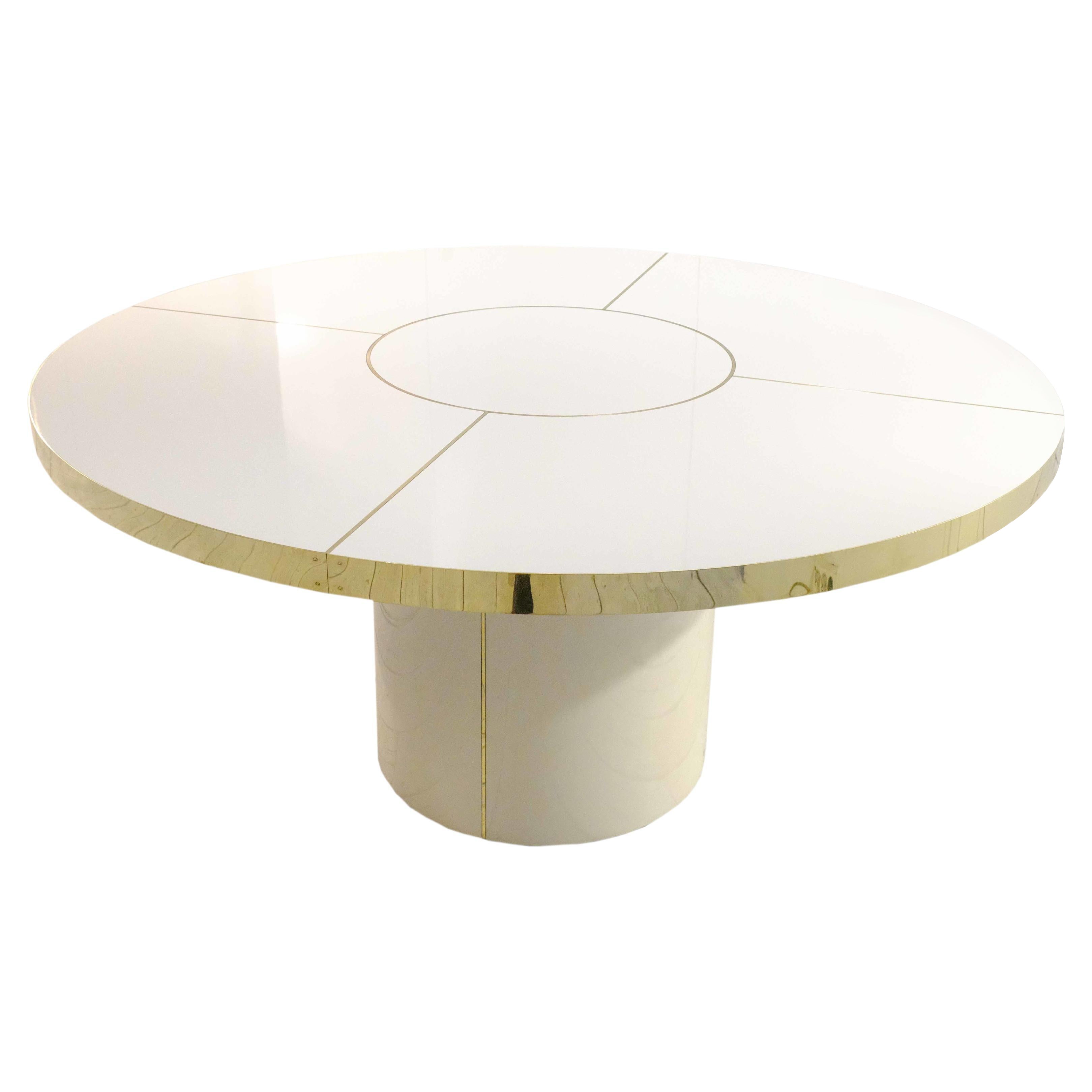 Retro Design Round Dining Table Palm Springs Style High Gloss Laminated & Brass Details and with contrasting Navy - Night Sea pedestal Leg -  L Size

Discover our incredible collection of retro-style design tables inspired by the iconic decoration