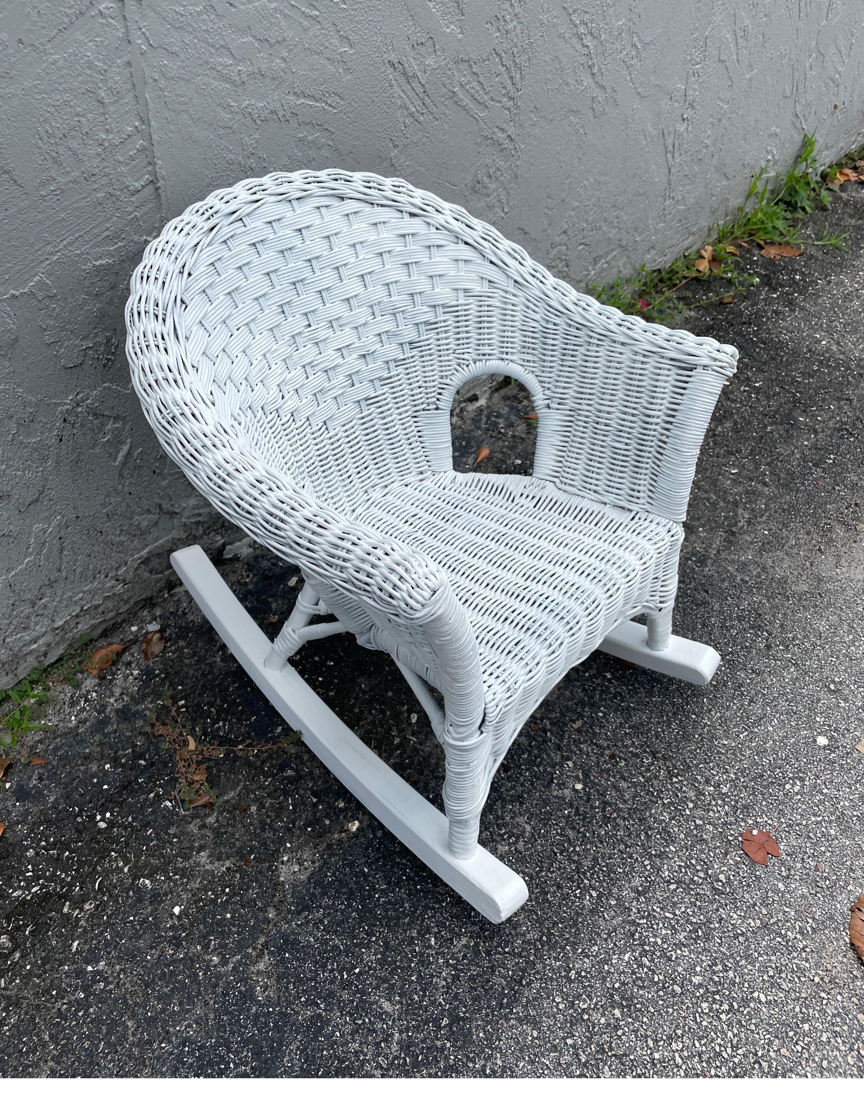 Antique White Wicker Child's Rocking Chair In Good Condition For Sale In West Palm Beach, FL